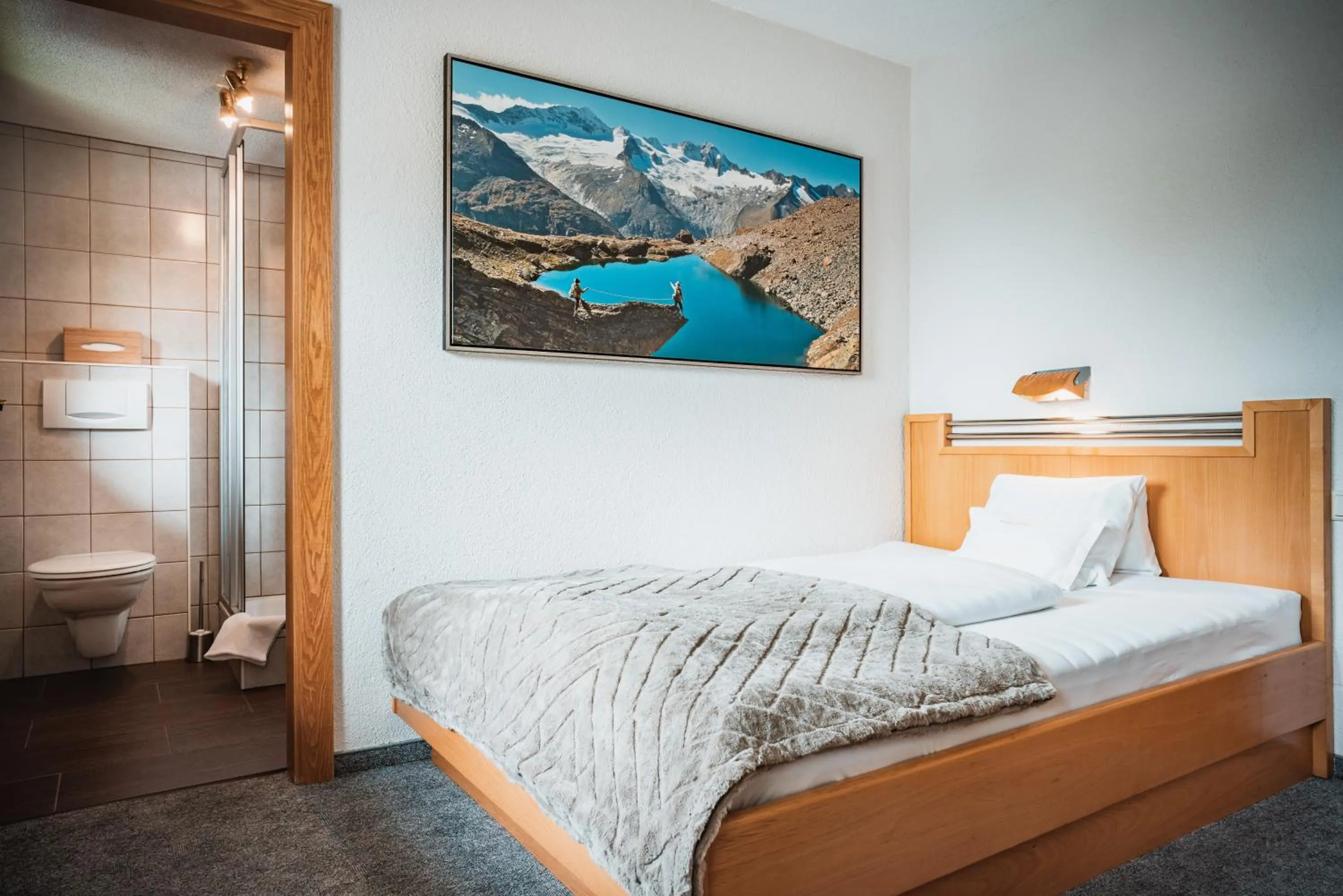 Toilet, Bed in Hotel Garni Romantika