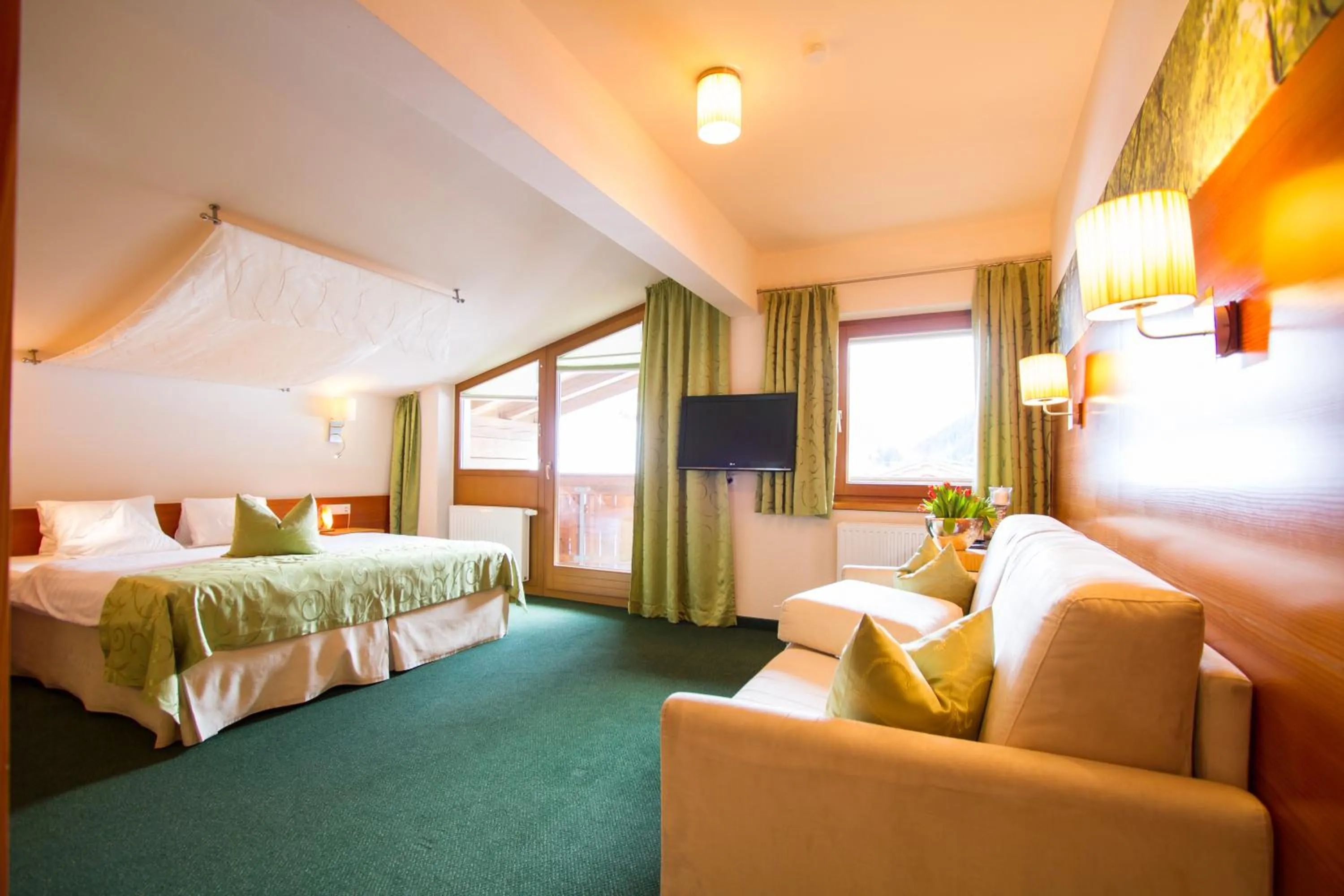 Photo of the whole room, Bed in Hotel Garni Romantika