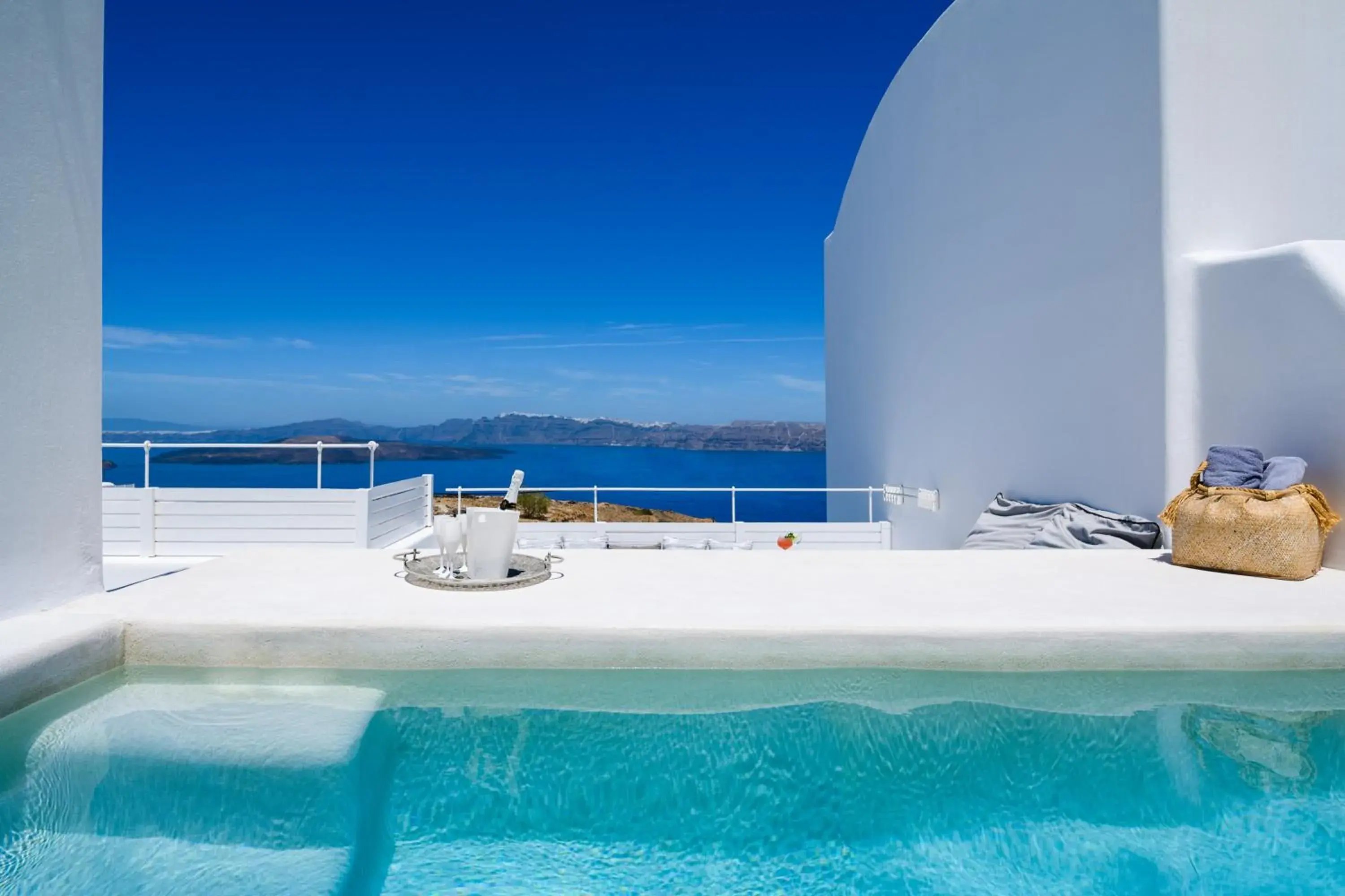 Swimming pool in CAPE 9 Villas & Suites Swimming pool in CAPE 9 Villas & Suites