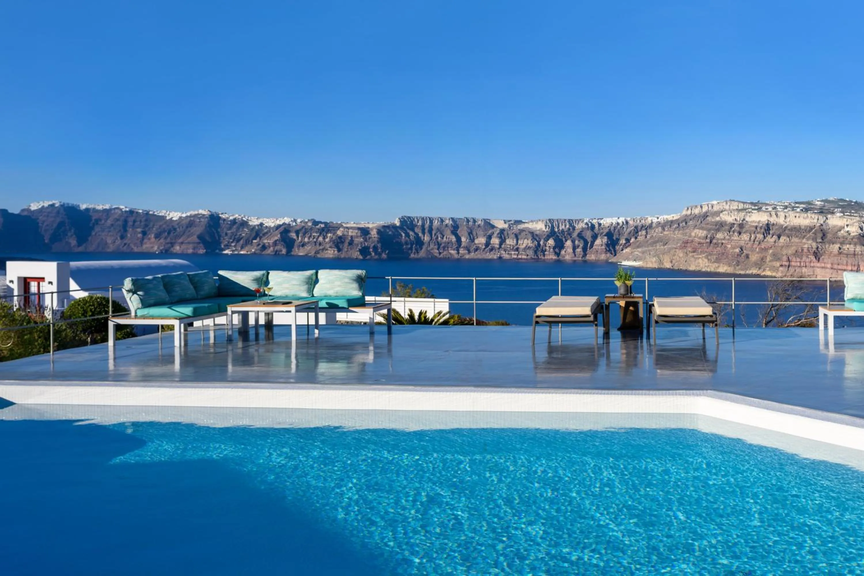 Property building in CAPE 9 Villas & Suites