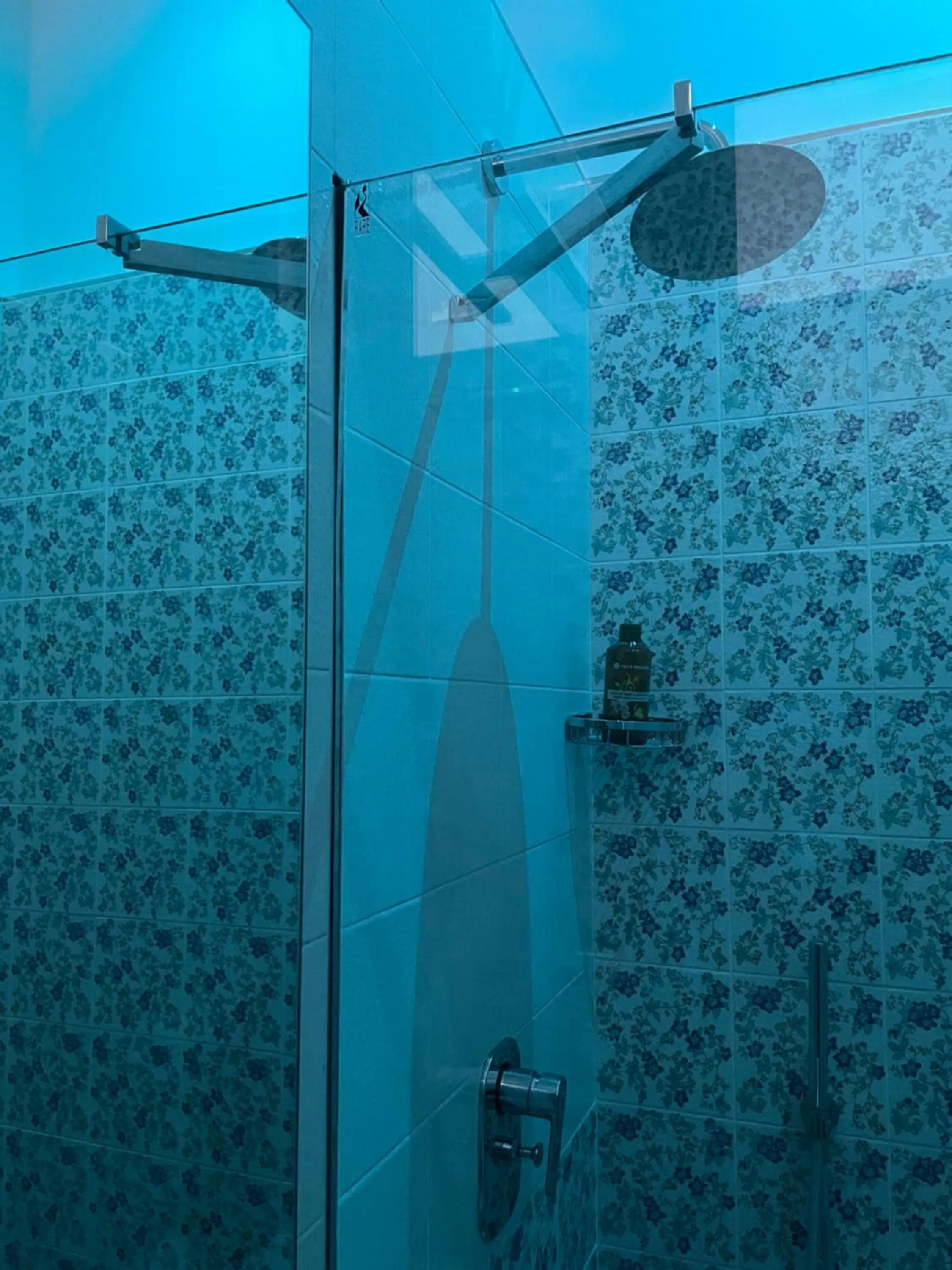 Shower in La Corte dei Naviganti B&B - Amalfi Coast - Cetara