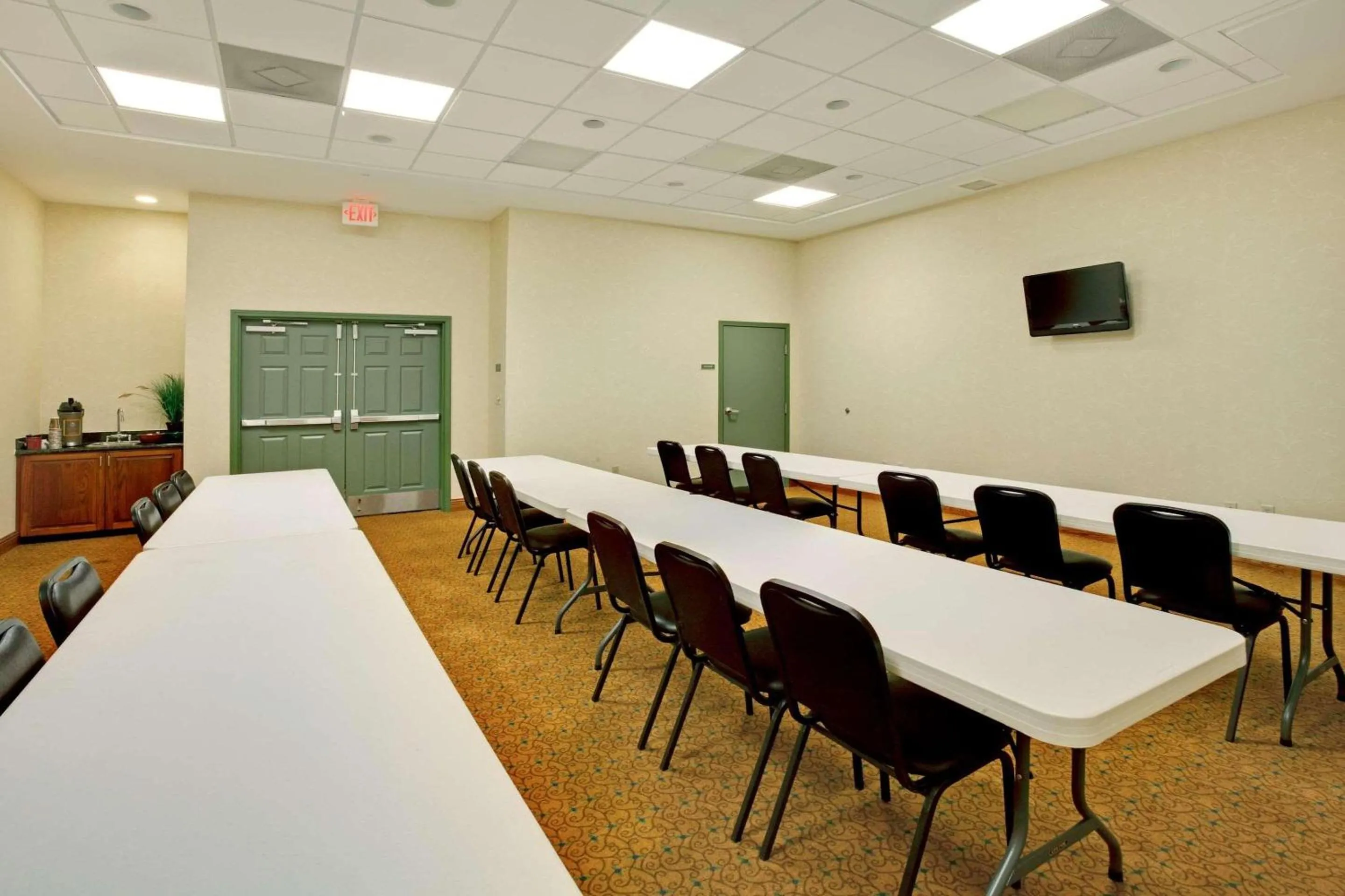 Meeting/conference room in Country Inn & Suites by Radisson, Tallahassee-University Area, FL