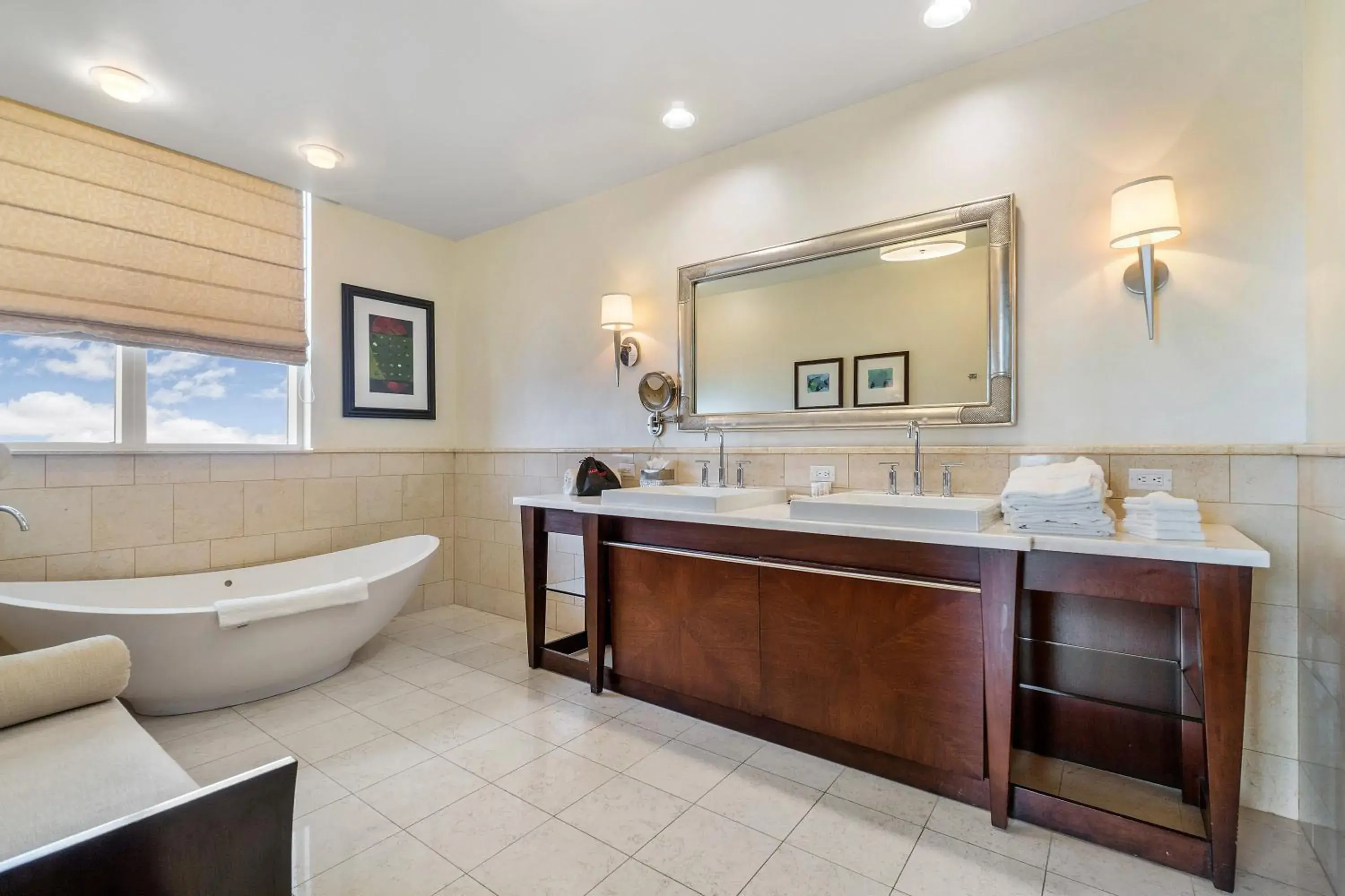 Bathroom in Palm Beach Singer Island Resort & Spa Luxury Suites