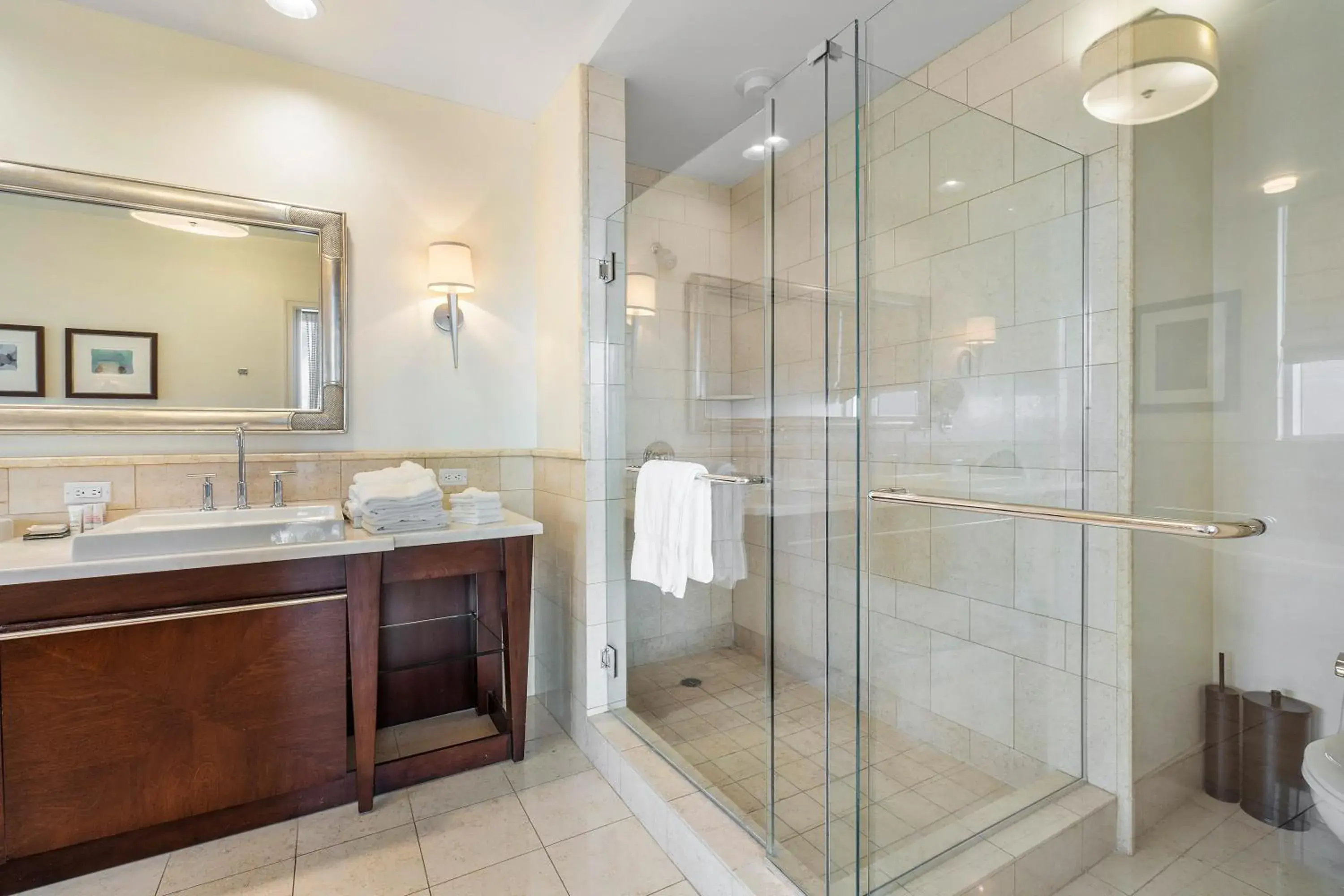 Bathroom in Palm Beach Singer Island Resort & Spa Luxury Suites