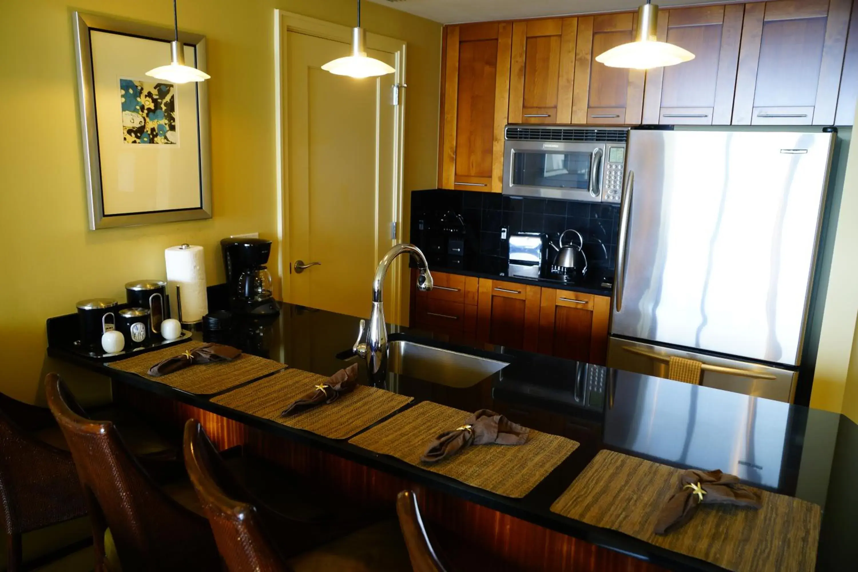 Dining Area in Palm Beach Singer Island Resort & Spa Luxury Suites