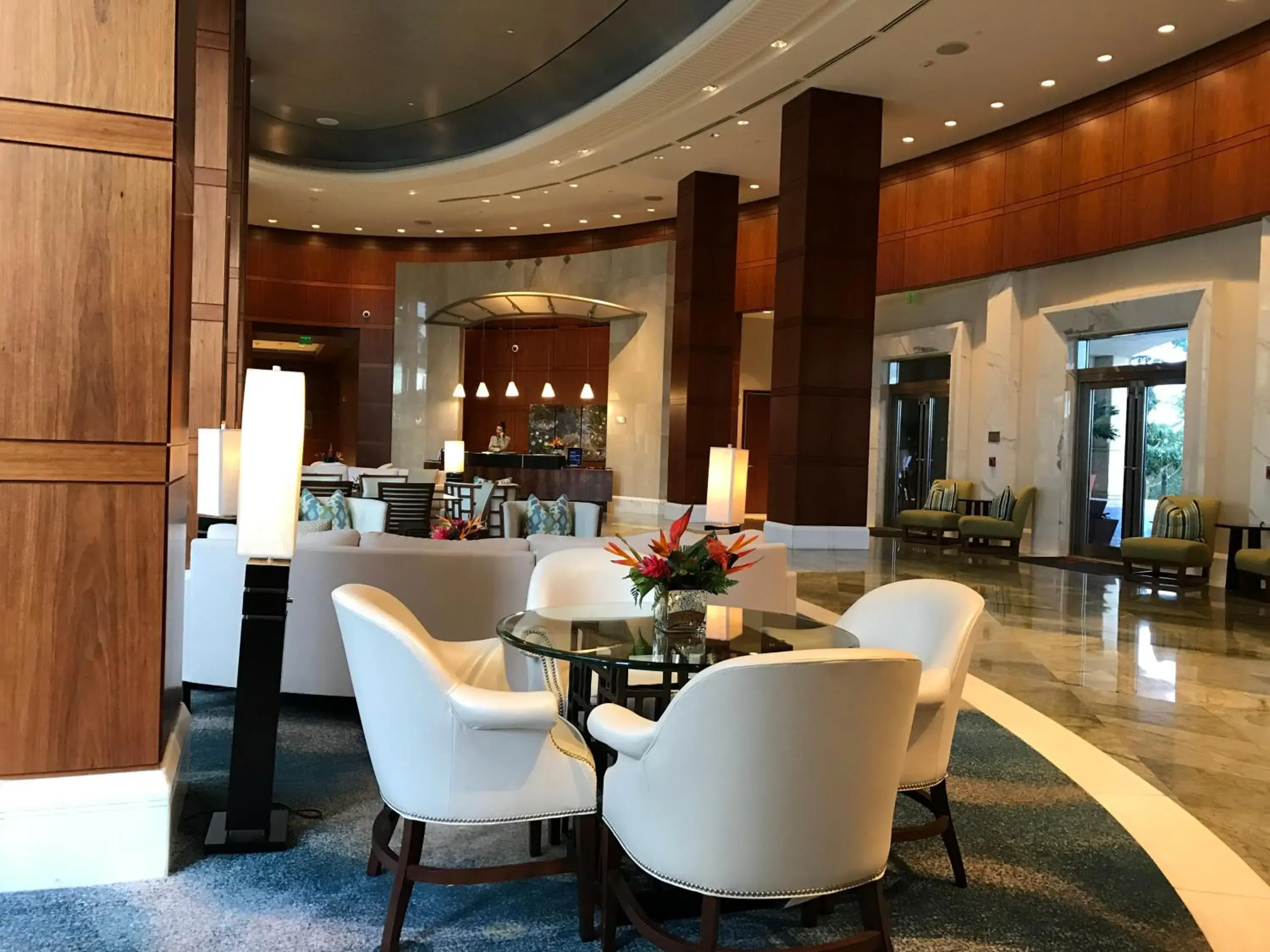 Lobby or reception, Lounge/Bar in Palm Beach Singer Island Resort & Spa Luxury Suites