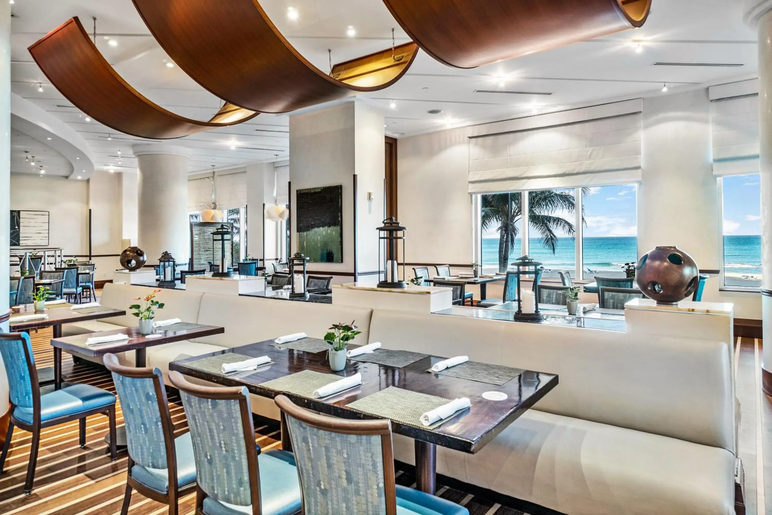 Restaurant/Places to Eat in Palm Beach Singer Island Resort & Spa Luxury Suites