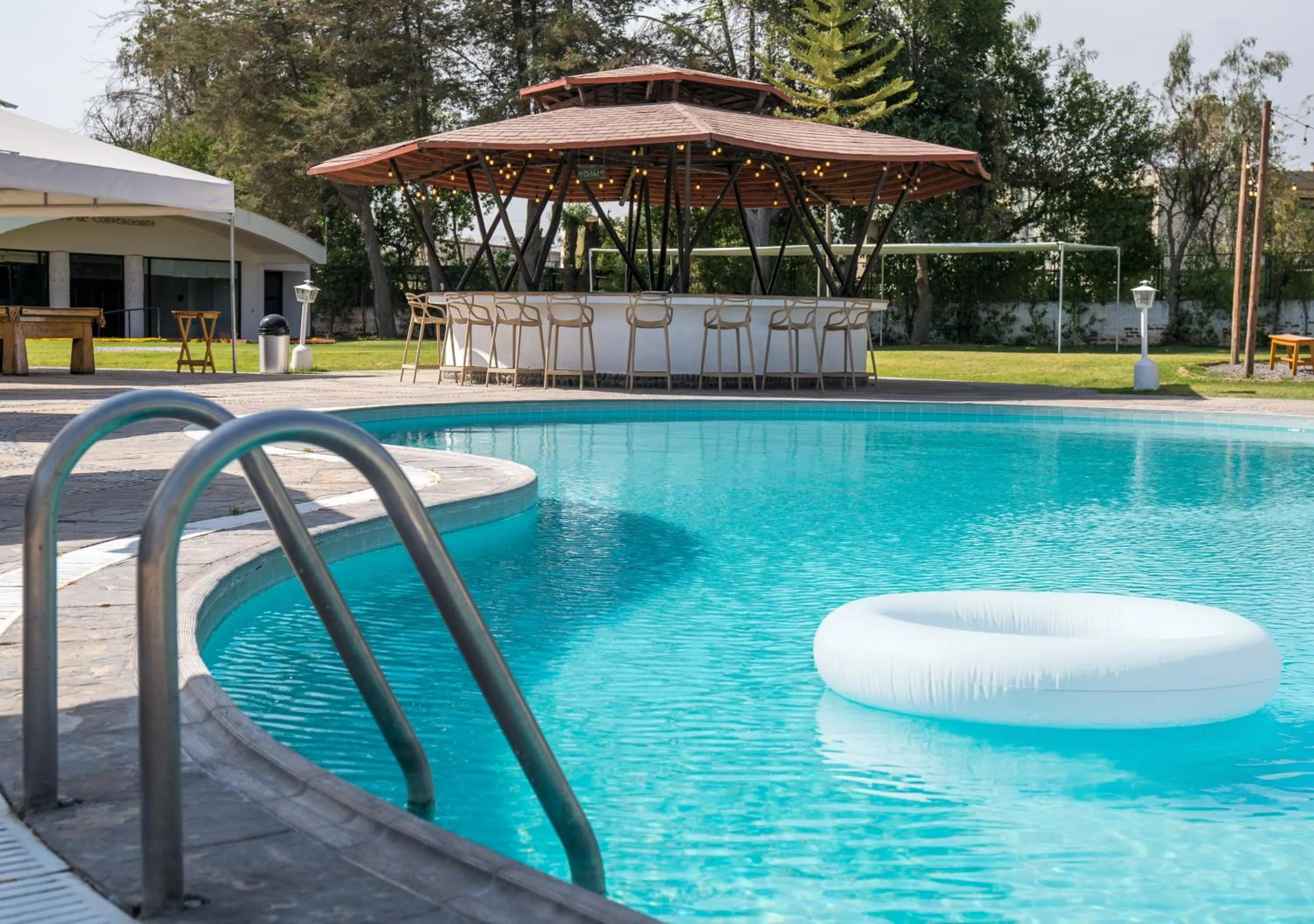 Swimming pool in BTH Hotel Arequipa Lake