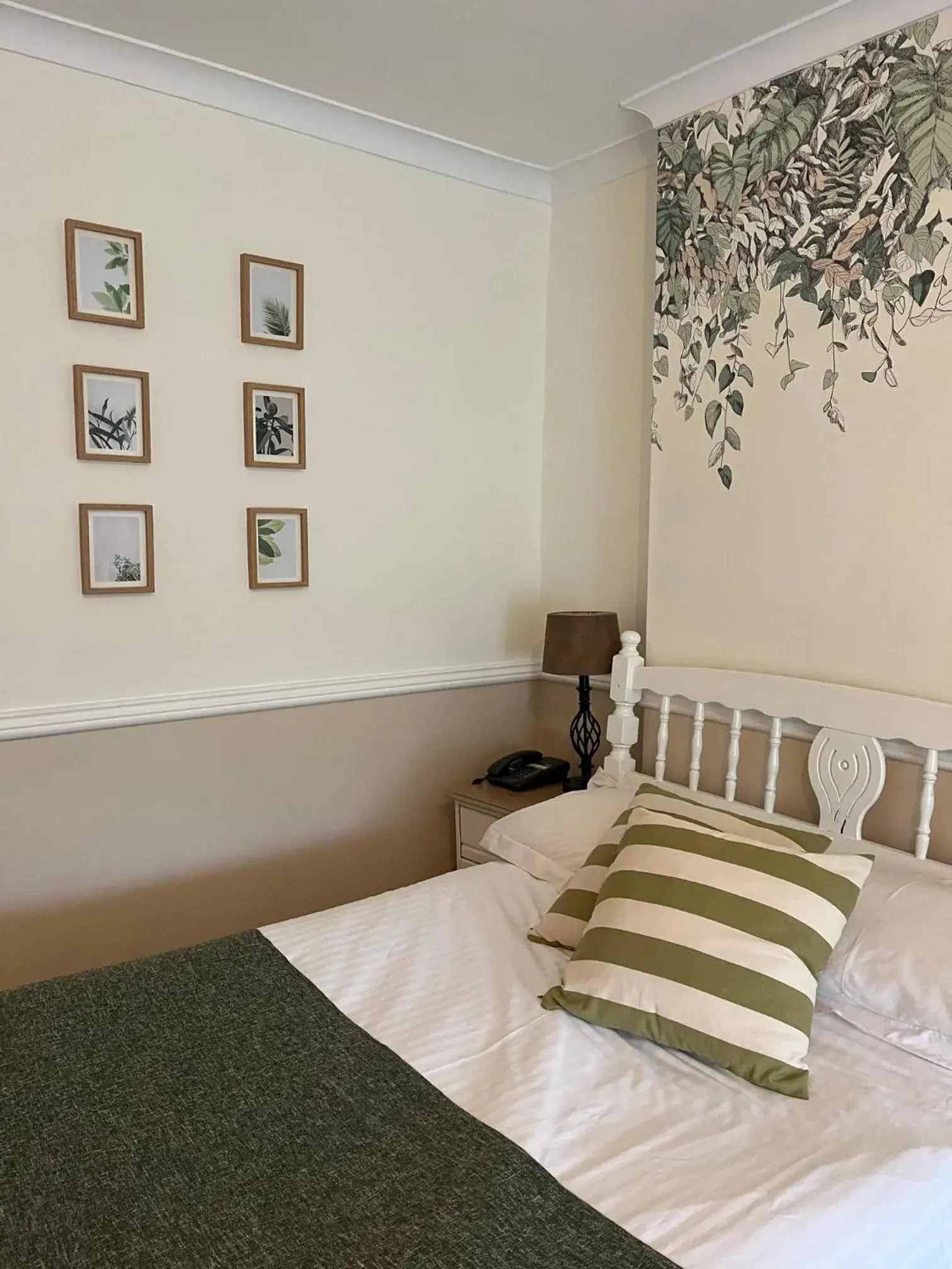 Bedroom, Bed in Castle Lodge Wilton Bedroom, Bed in Castle Lodge Wilton