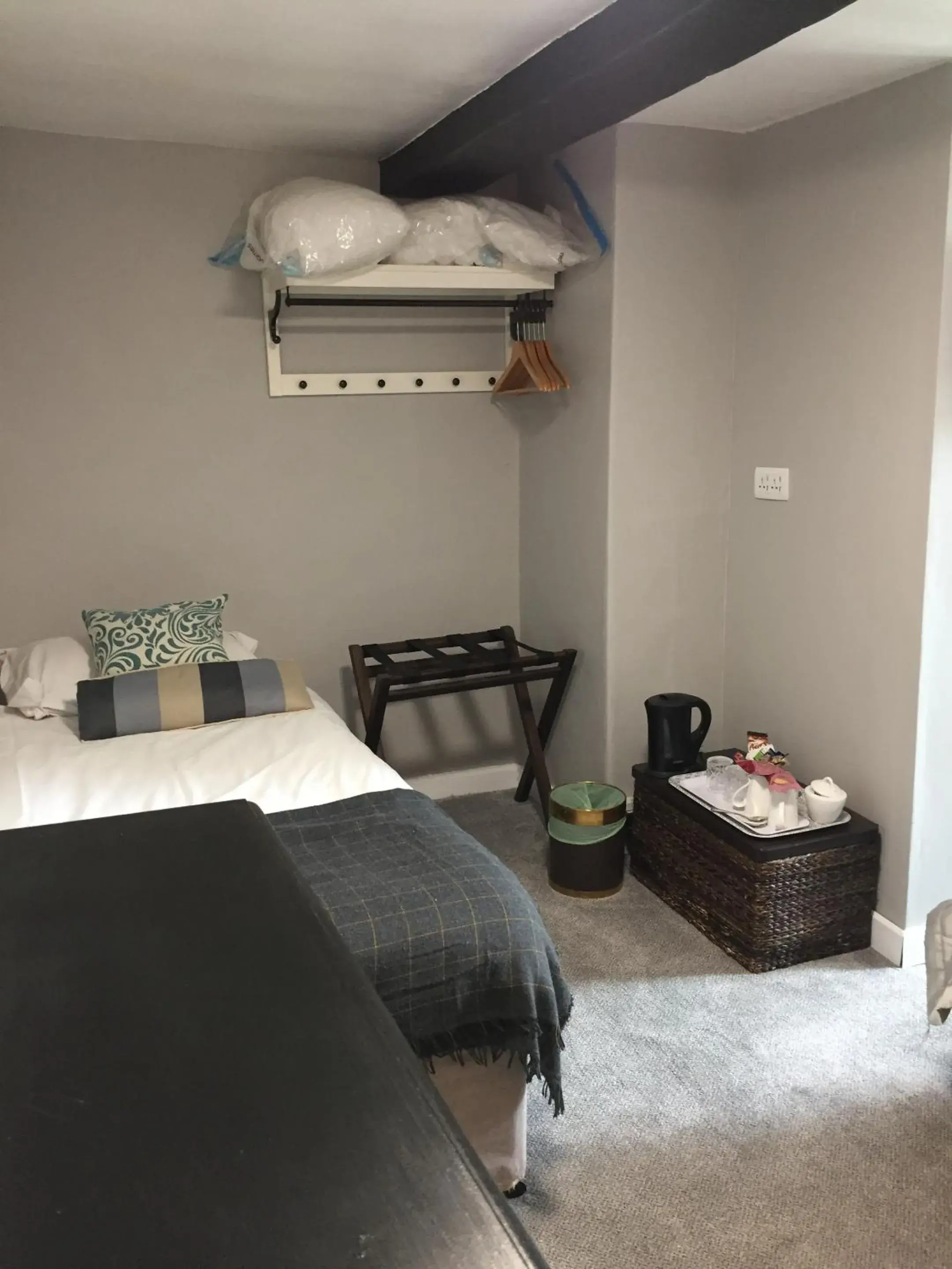 Bedroom, Bed in Castle Lodge Wilton Bedroom, Bed in Castle Lodge Wilton