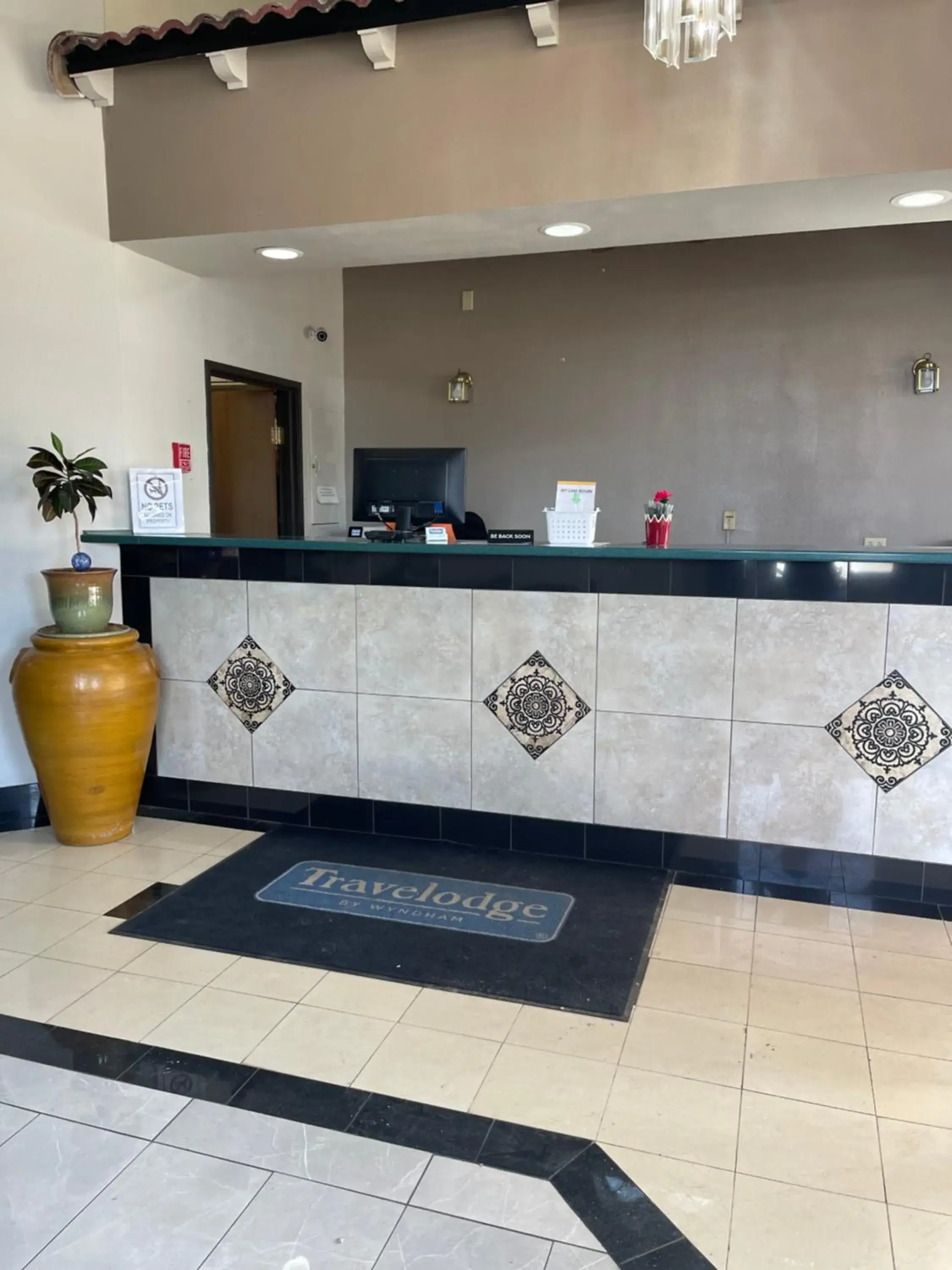 Lobby or reception in Travelodge by Wyndham Tucson AZ Lobby or reception in Travelodge by Wyndham Tucson AZ