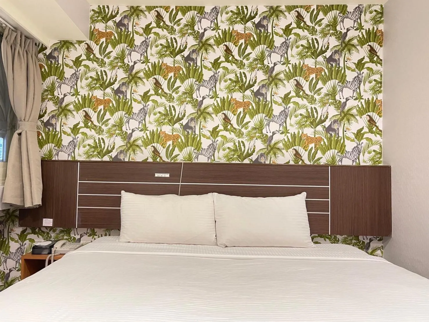 Bed in Jung Shin Hotel