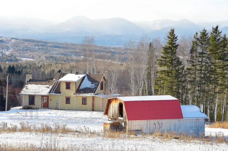 Property building in Le Champ Perché