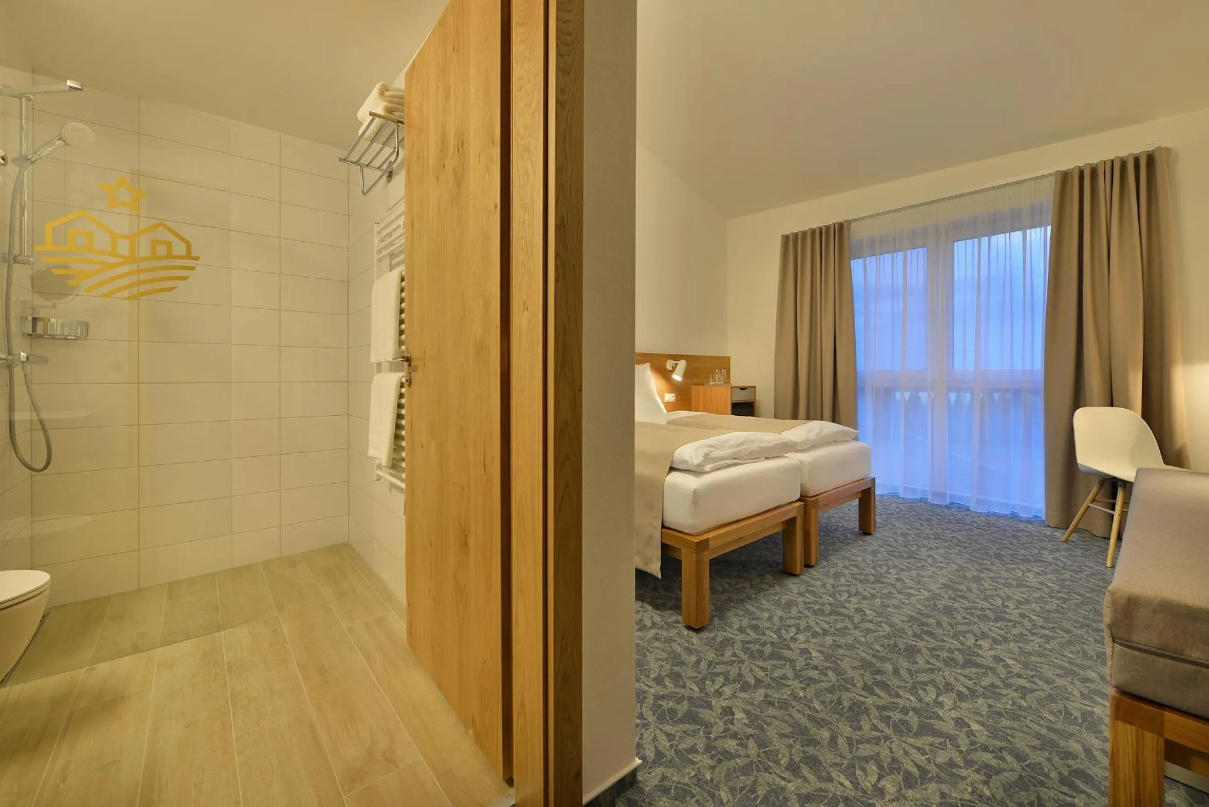 Bedroom, Bed in Wellness Hotel Happy Star