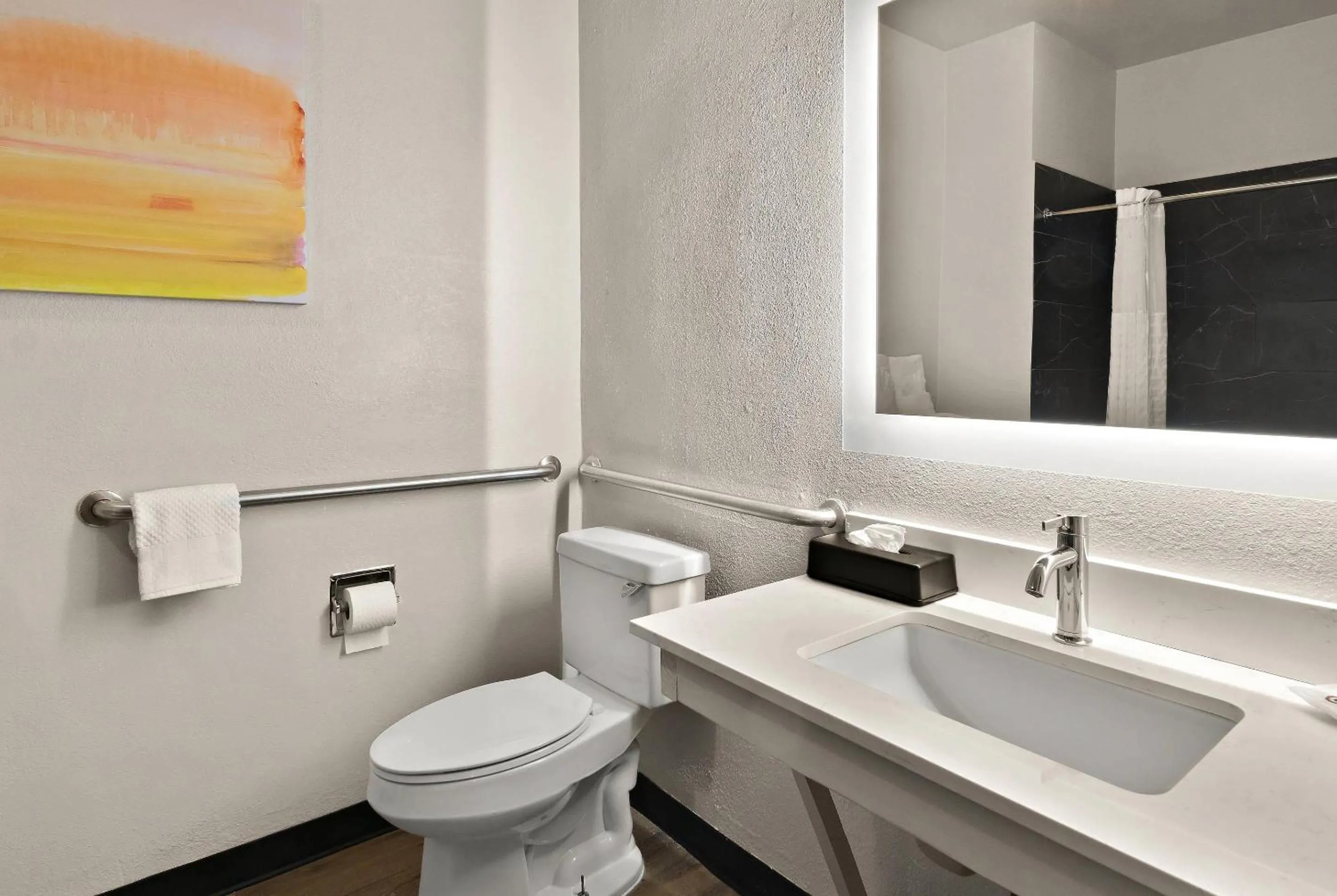 Bedroom in Comfort Suites Fort Worth North Fossil Creek