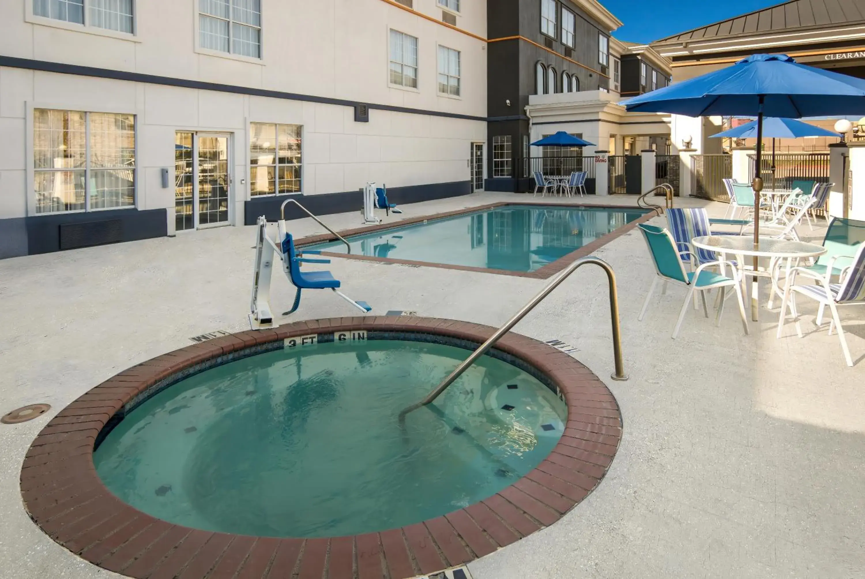 Spa and wellness centre/facilities in Comfort Suites Fort Worth North Fossil Creek Spa and wellness centre/facilities in Comfort Suites Fort Worth North Fossil Creek