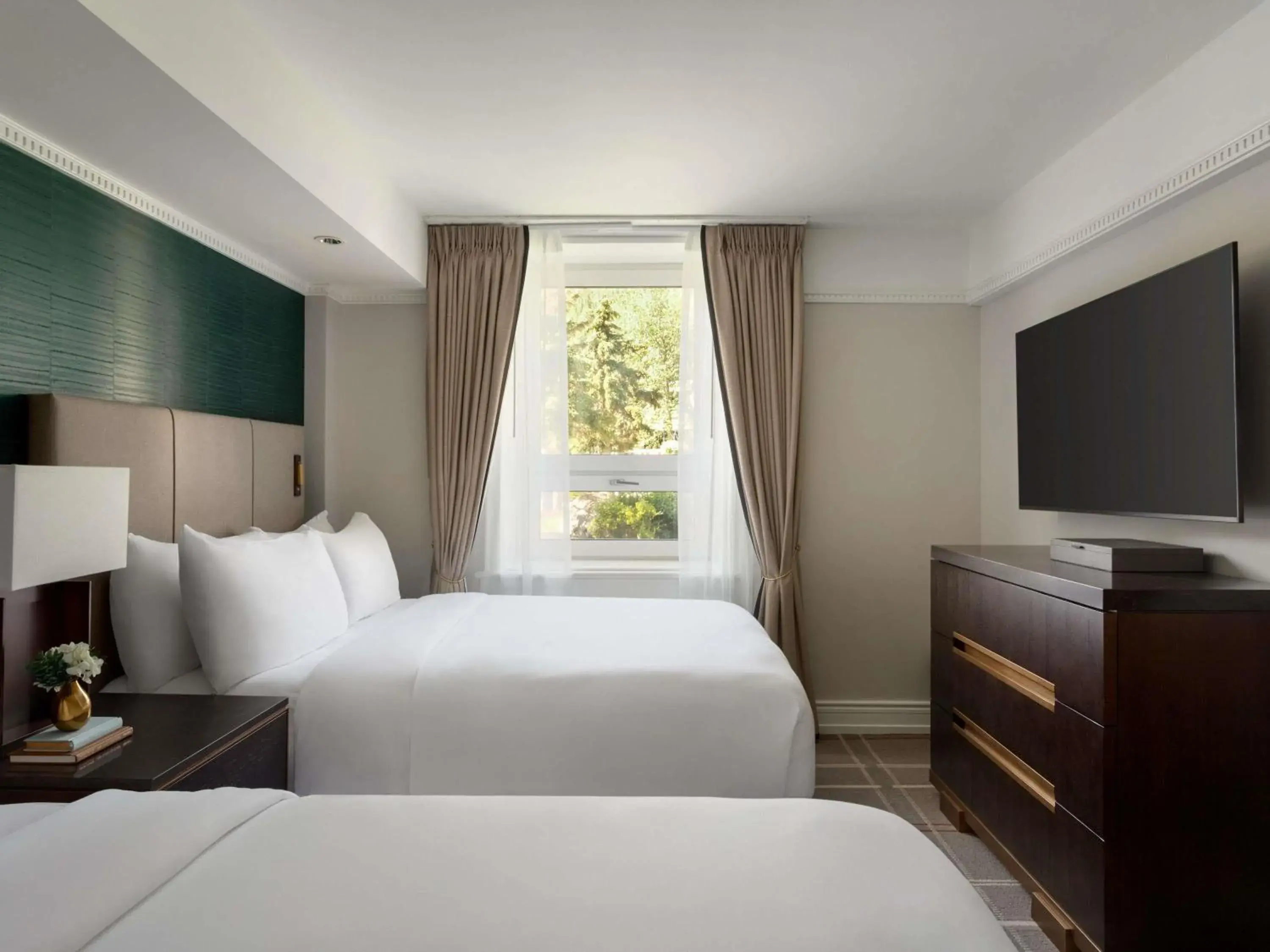 Gatehouse Suite 2 Queen Beds in Fairmont Banff Springs Gatehouse Suite 2 Queen Beds in Fairmont Banff Springs