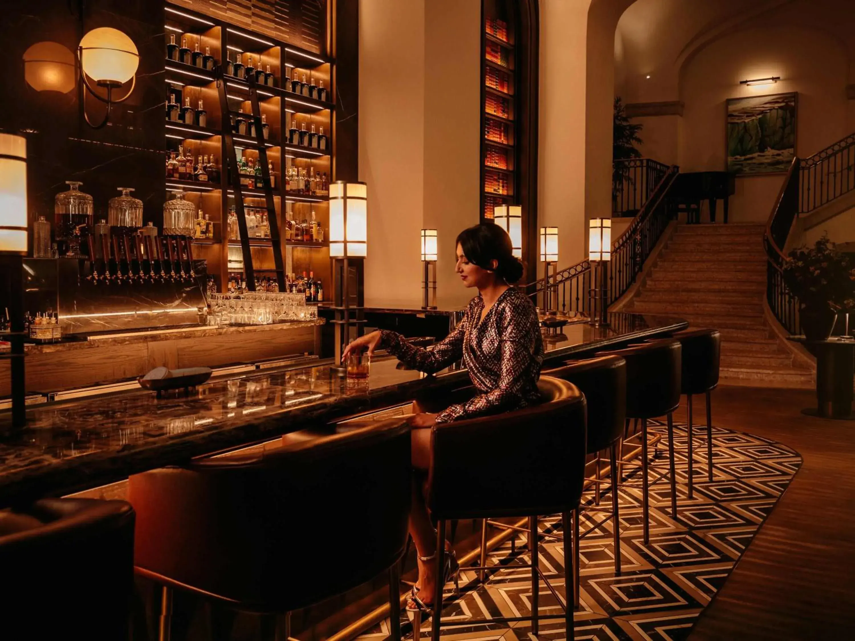 Lounge or bar in Fairmont Banff Springs Lounge or bar in Fairmont Banff Springs