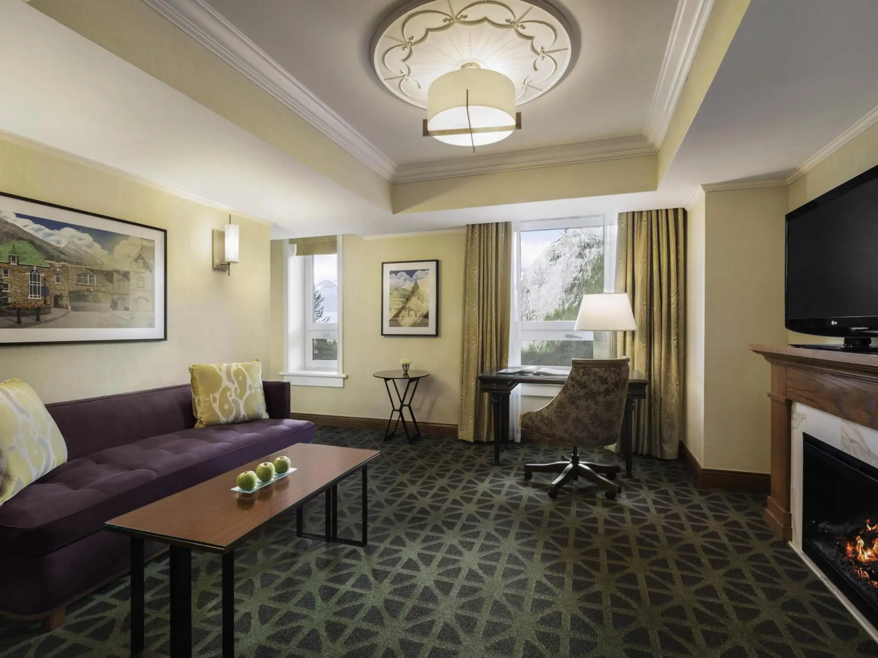 Bedroom in Fairmont Banff Springs Bedroom in Fairmont Banff Springs