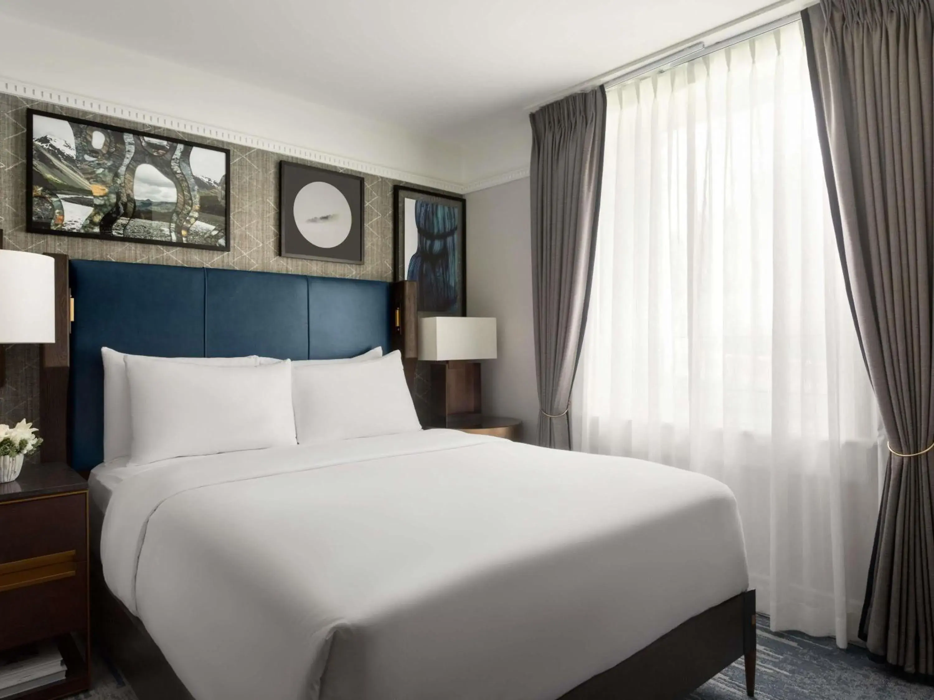 Bedroom, Bed in Fairmont Banff Springs Bedroom, Bed in Fairmont Banff Springs