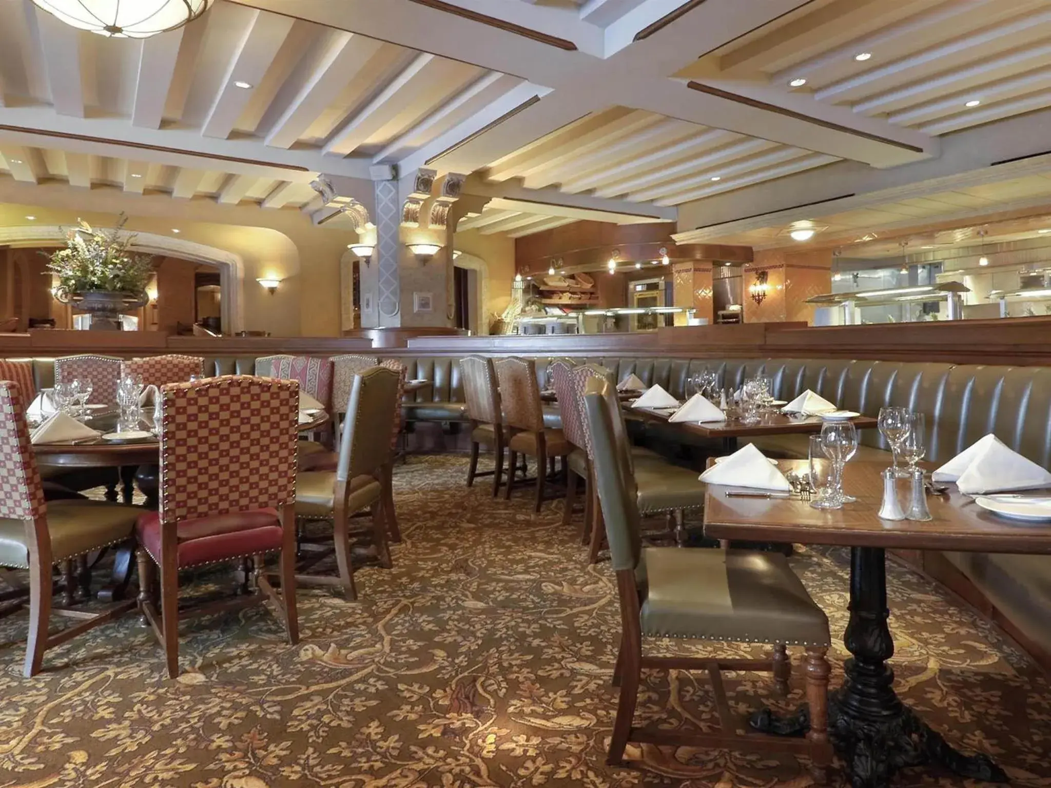 Restaurant/places to eat in Fairmont Banff Springs Restaurant/places to eat in Fairmont Banff Springs