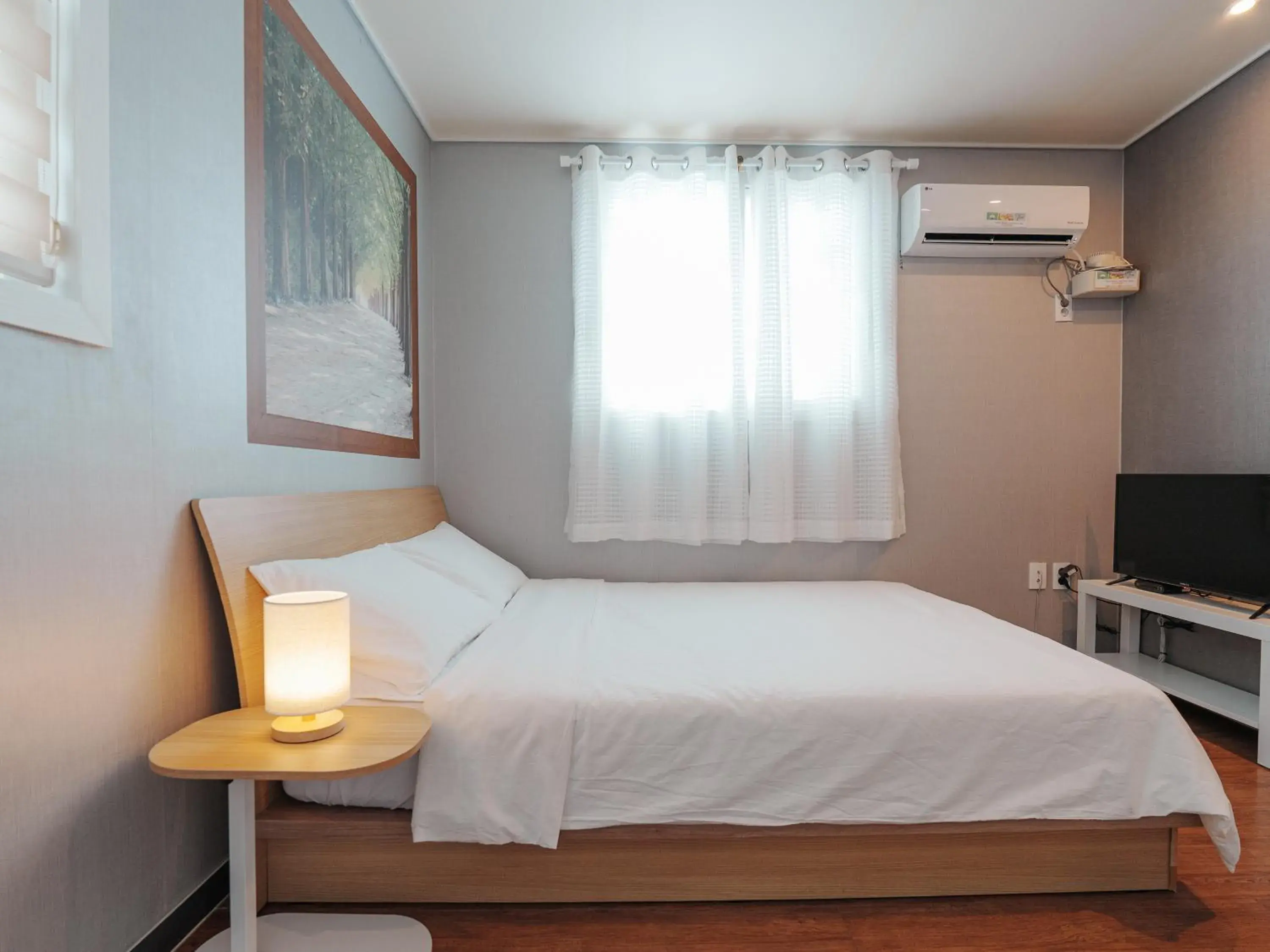 Bedroom, Bed in 인천공항 게스트하우스 레인부츠 Bedroom, Bed in 인천공항 게스트하우스 레인부츠