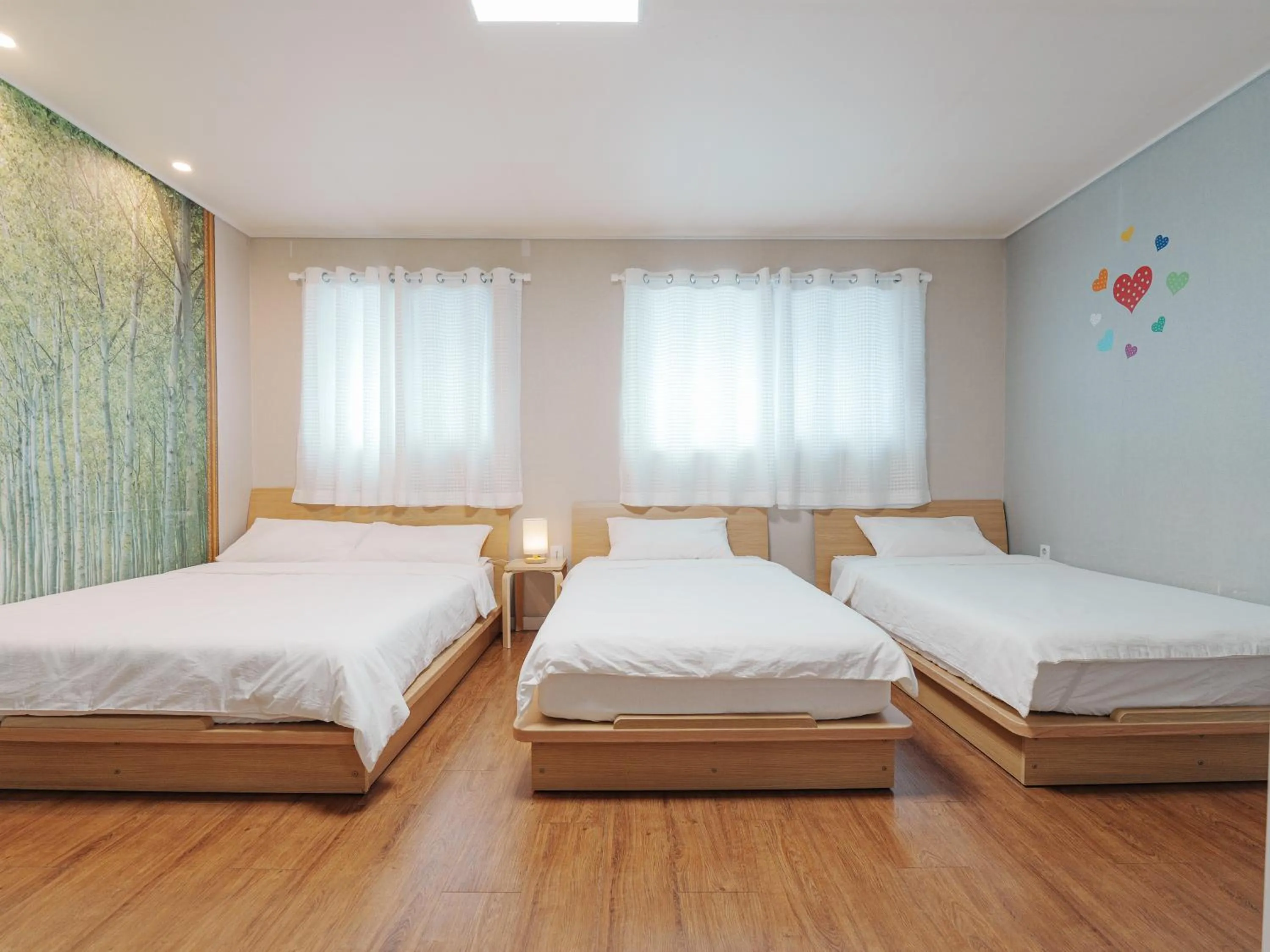 Bedroom, Bed in 인천공항 게스트하우스 레인부츠