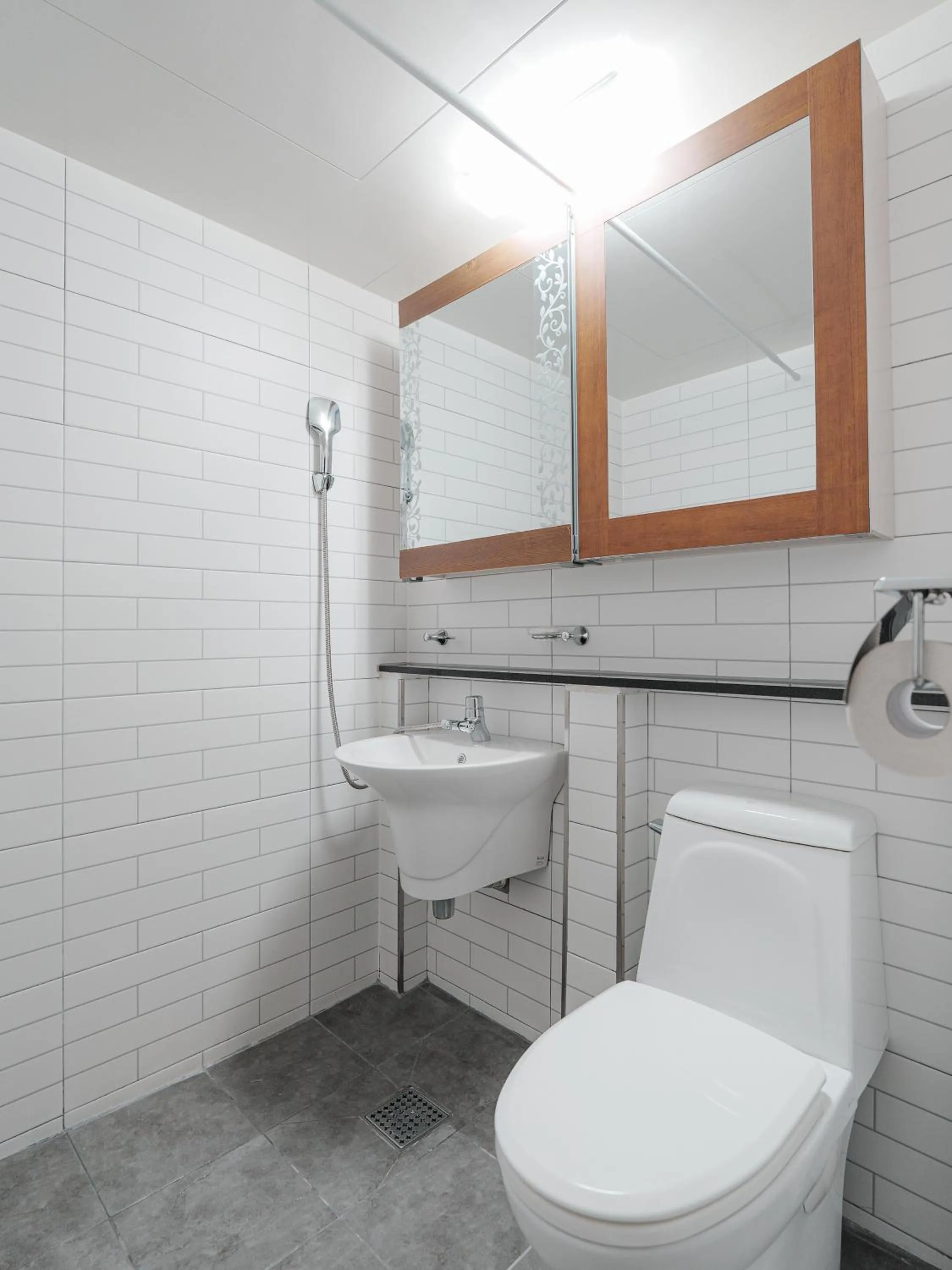 Bathroom in 인천공항 게스트하우스 레인부츠