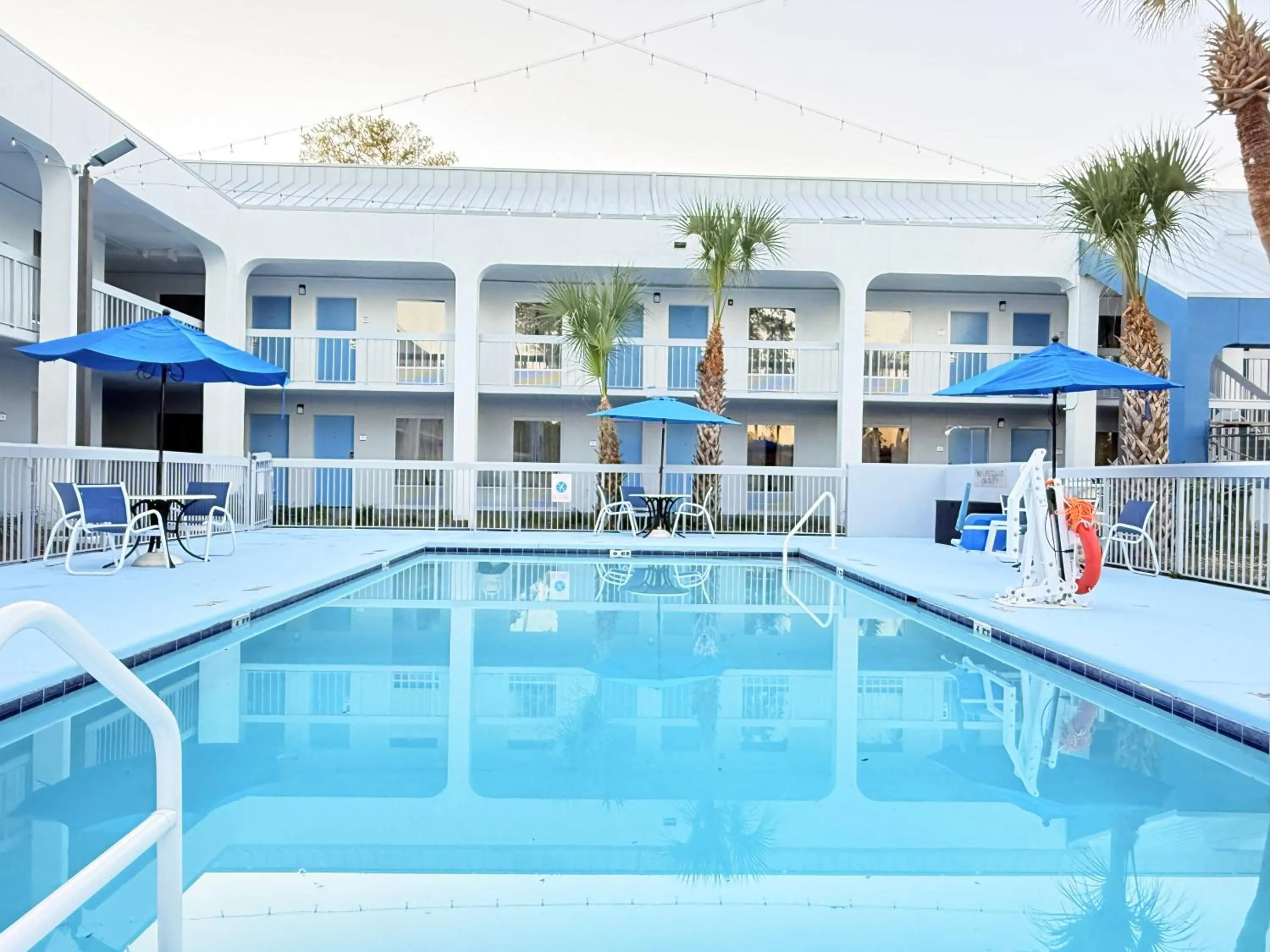 Swimming pool in Baymont by Wyndham Tallahassee