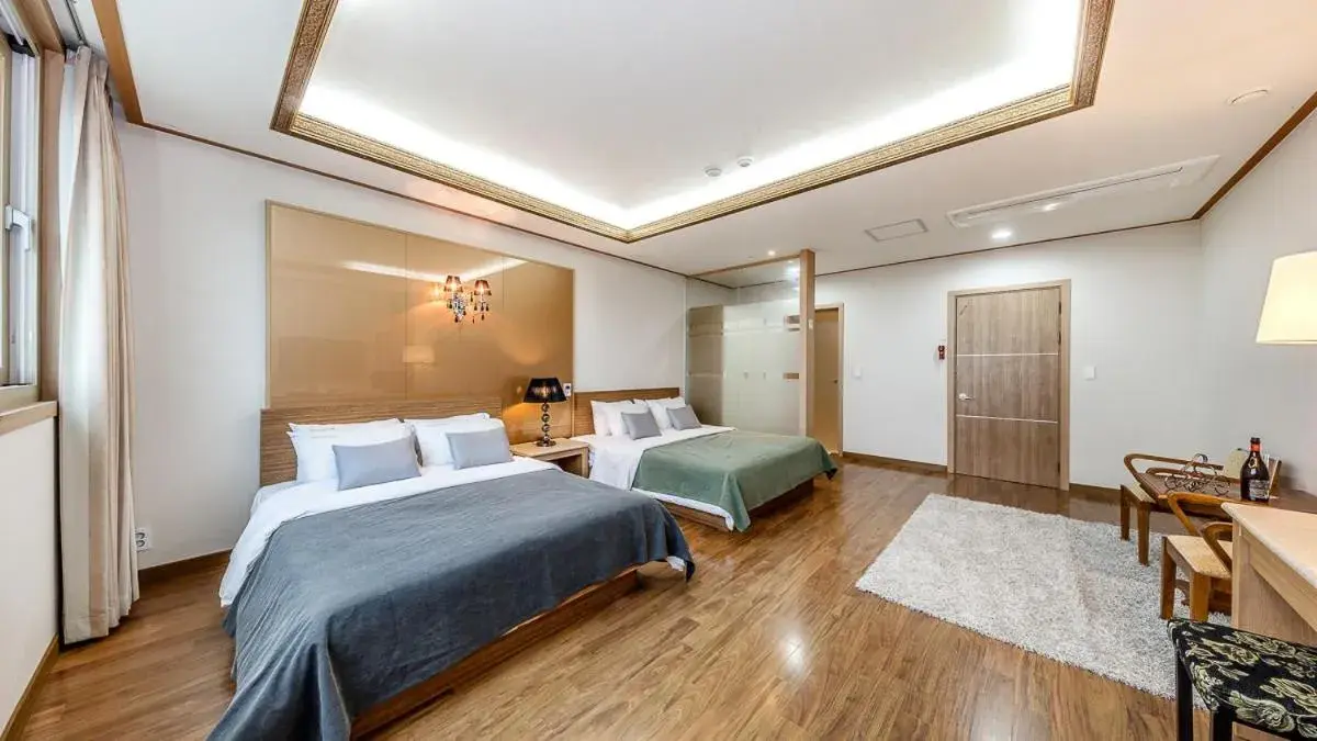 Bed in Venezia Hotel Bed in Venezia Hotel