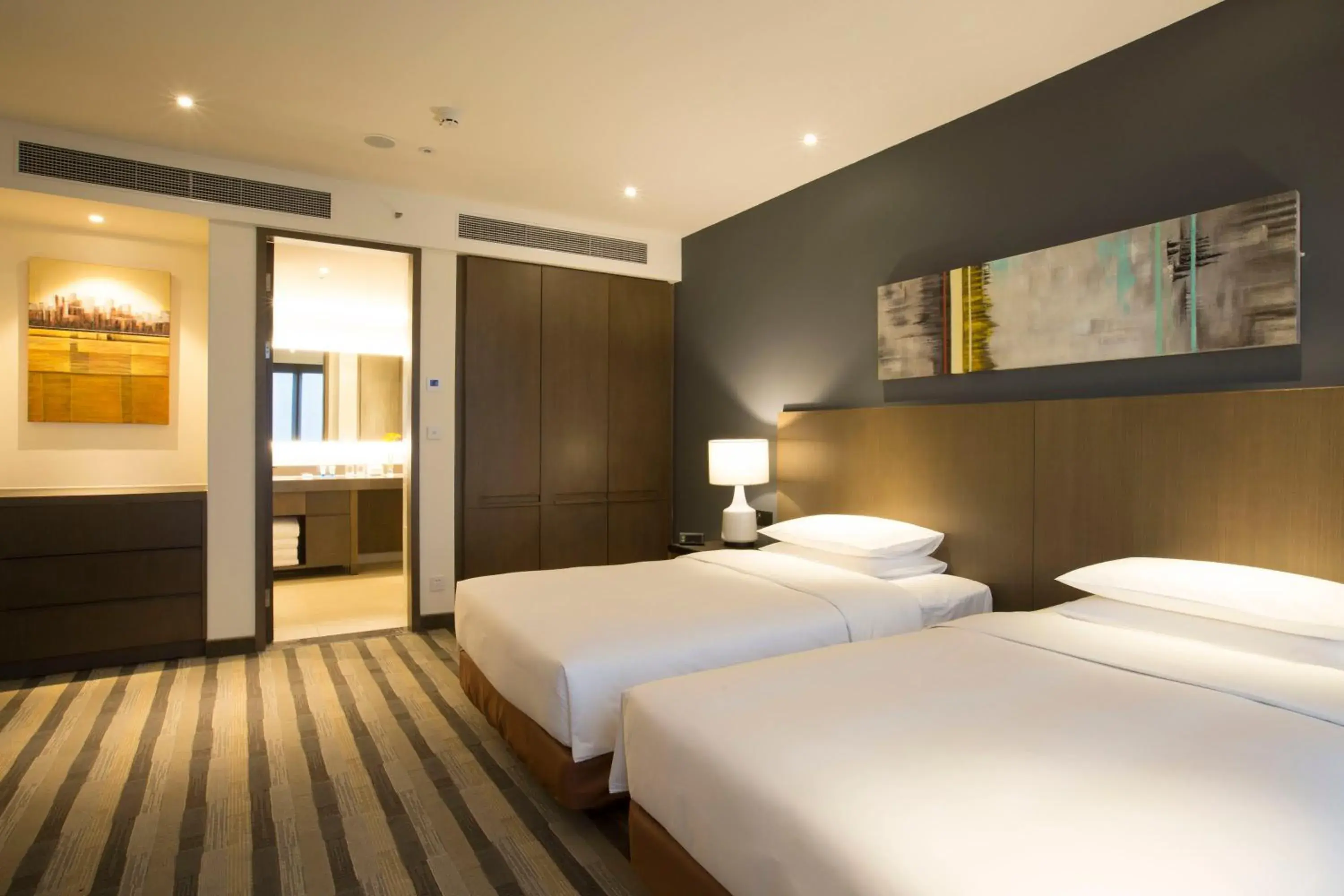Bedroom, Bed in Hyatt House Shanghai New Hongqiao Bedroom, Bed in Hyatt House Shanghai New Hongqiao