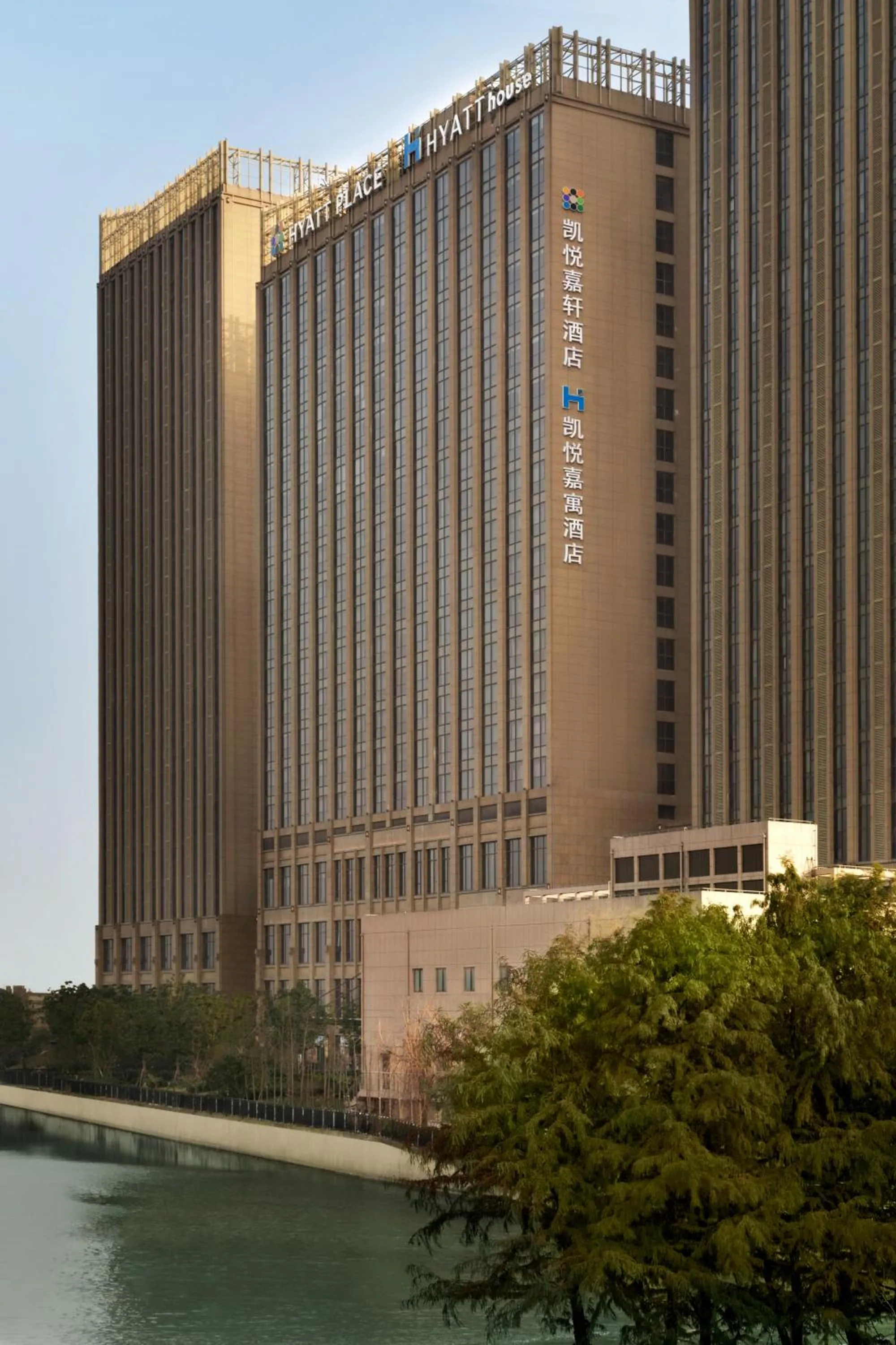 Property building in Hyatt Place Shanghai New Hongqiao