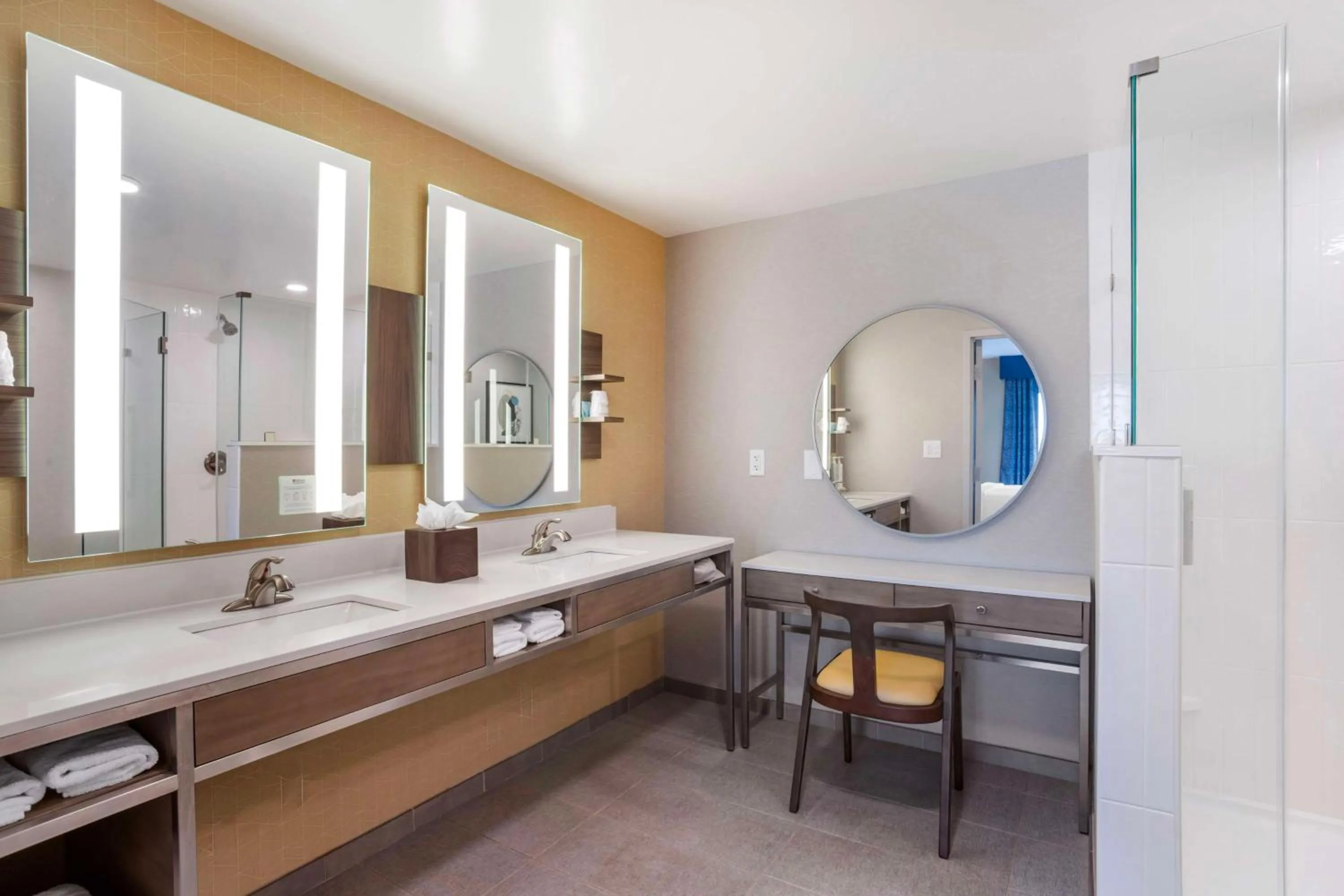 Bathroom in Hilton Garden Inn Charlotte/Concord