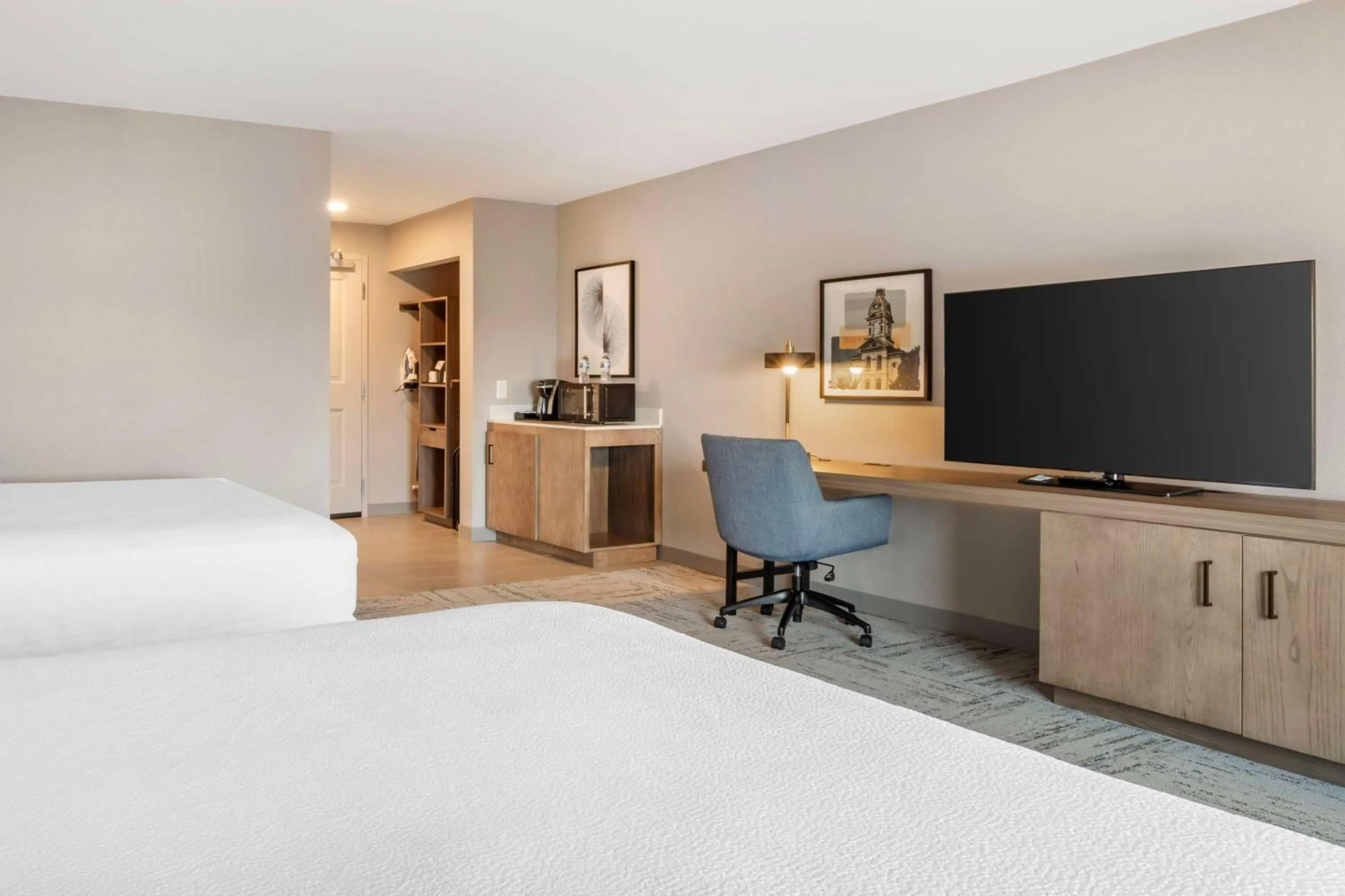 Bedroom, Bed in Hilton Garden Inn Charlotte/Concord