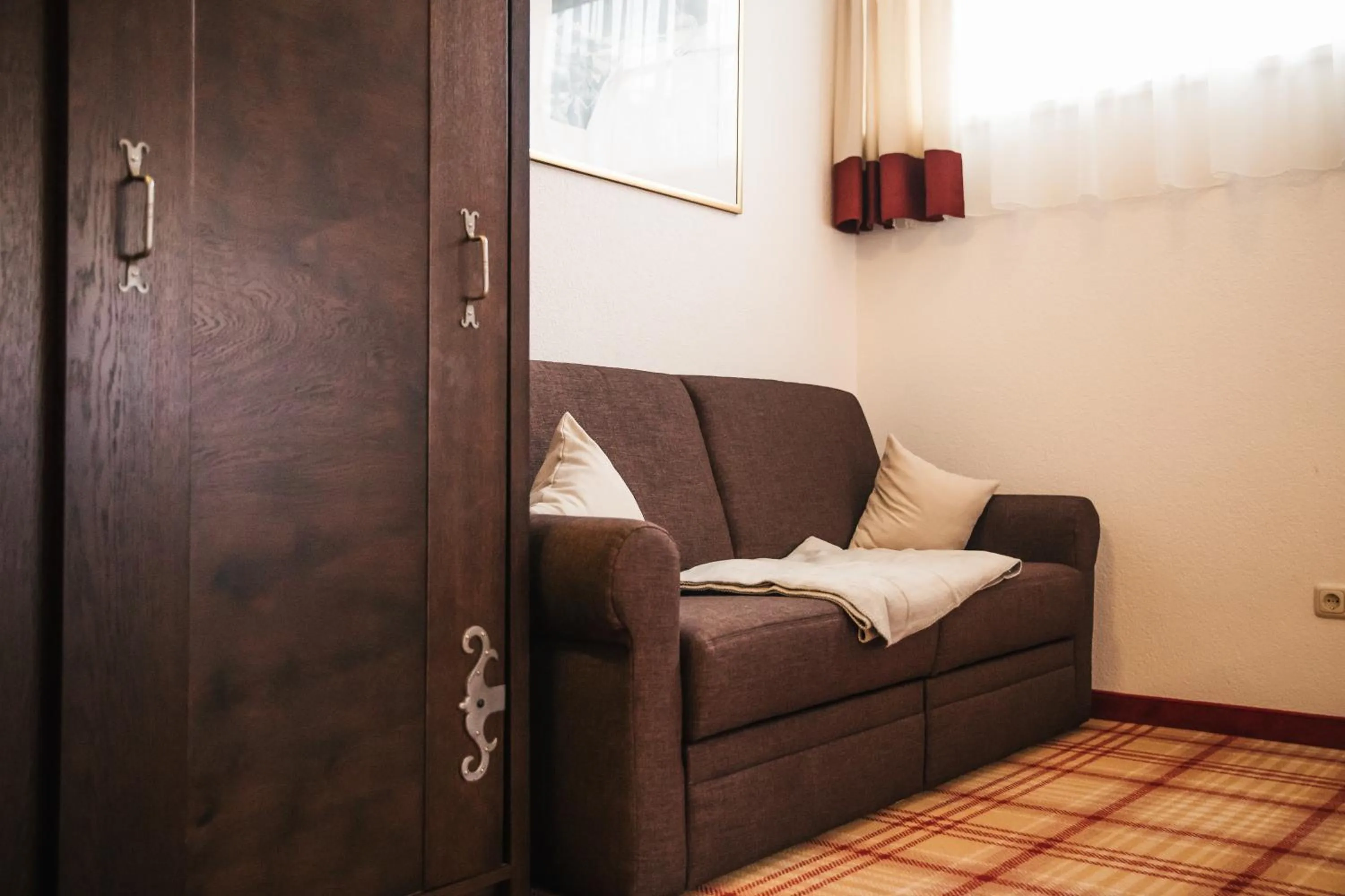 Photo of the whole room in Arlen Lodge Hotel-Garni