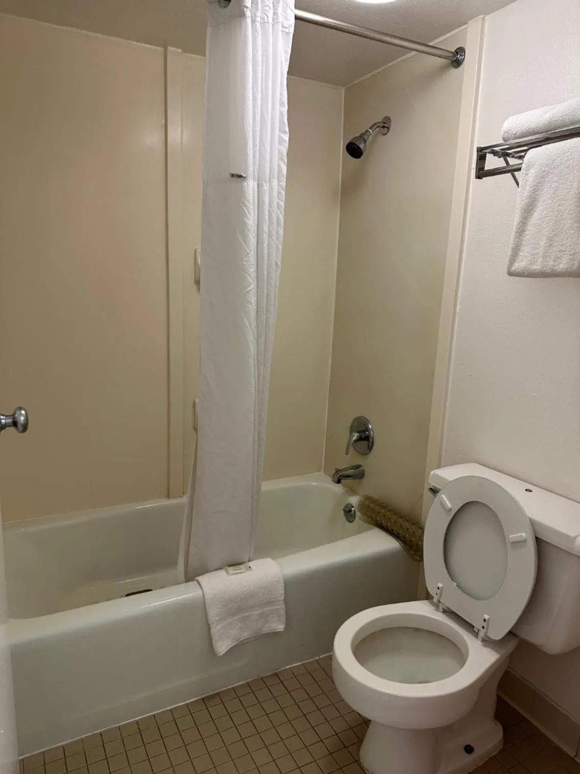 Shower in Howard Johnson by Wyndham Gallup