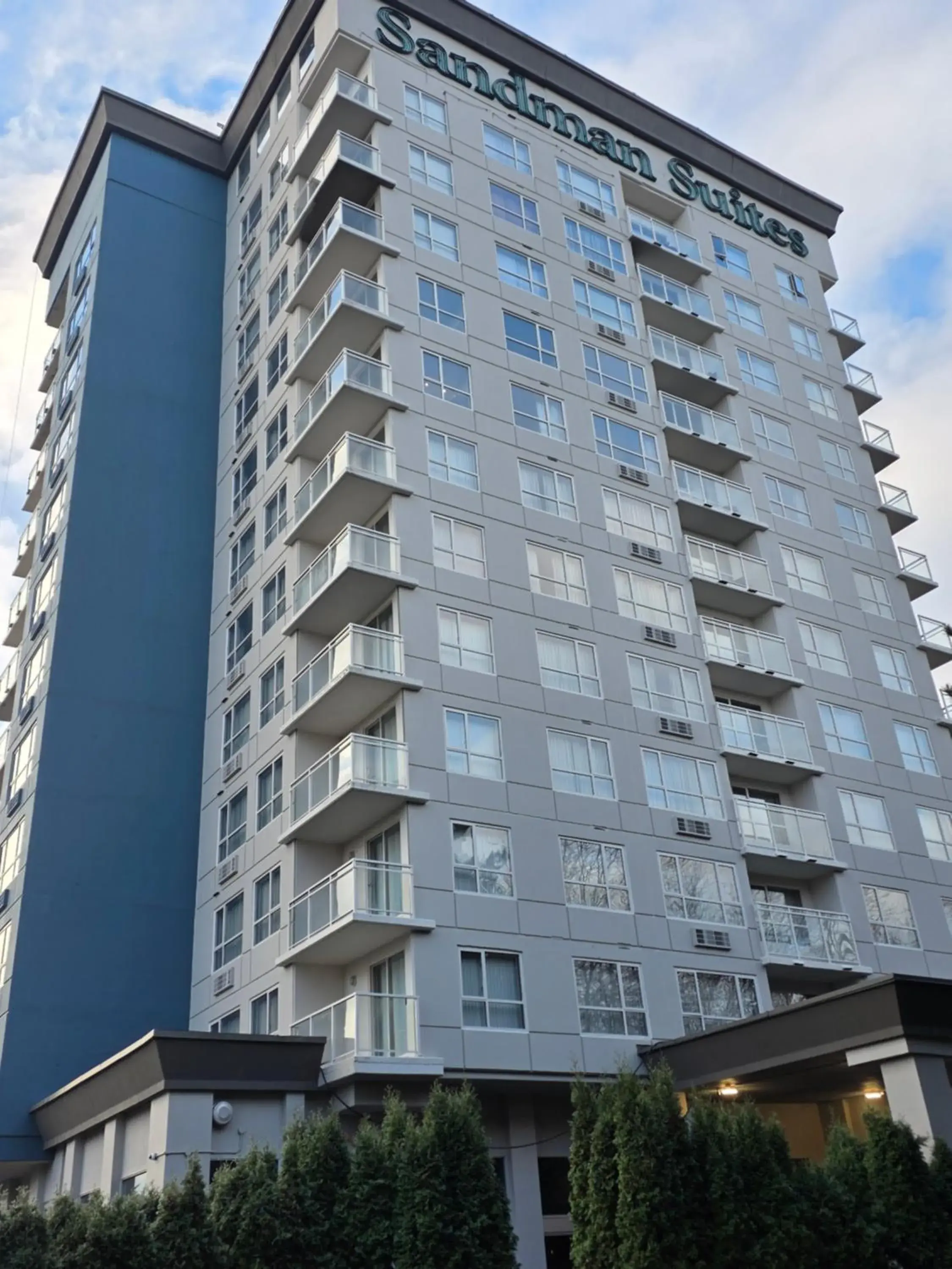 Property building in Sandman Suites Surrey - Guildford Property building in Sandman Suites Surrey - Guildford