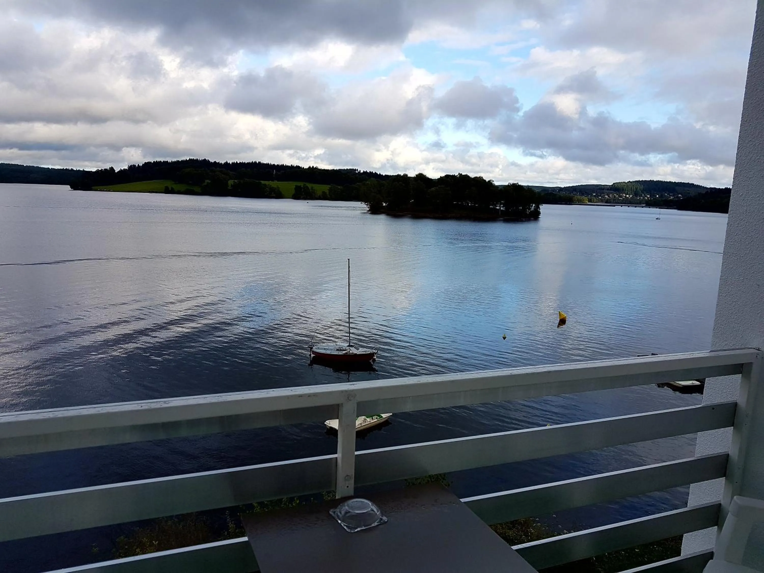 Property building in Hotel Restaurant La Caravelle