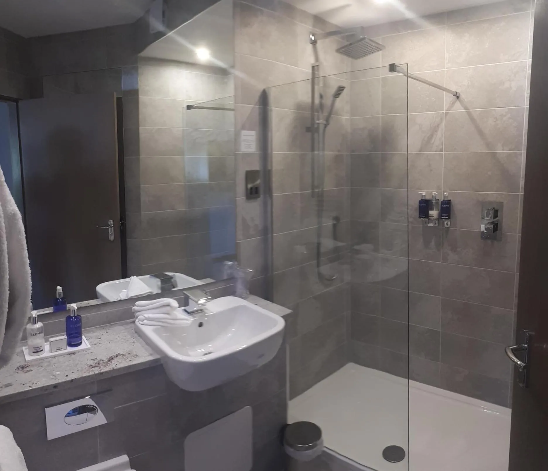 Bathroom in Seamill House Hotel