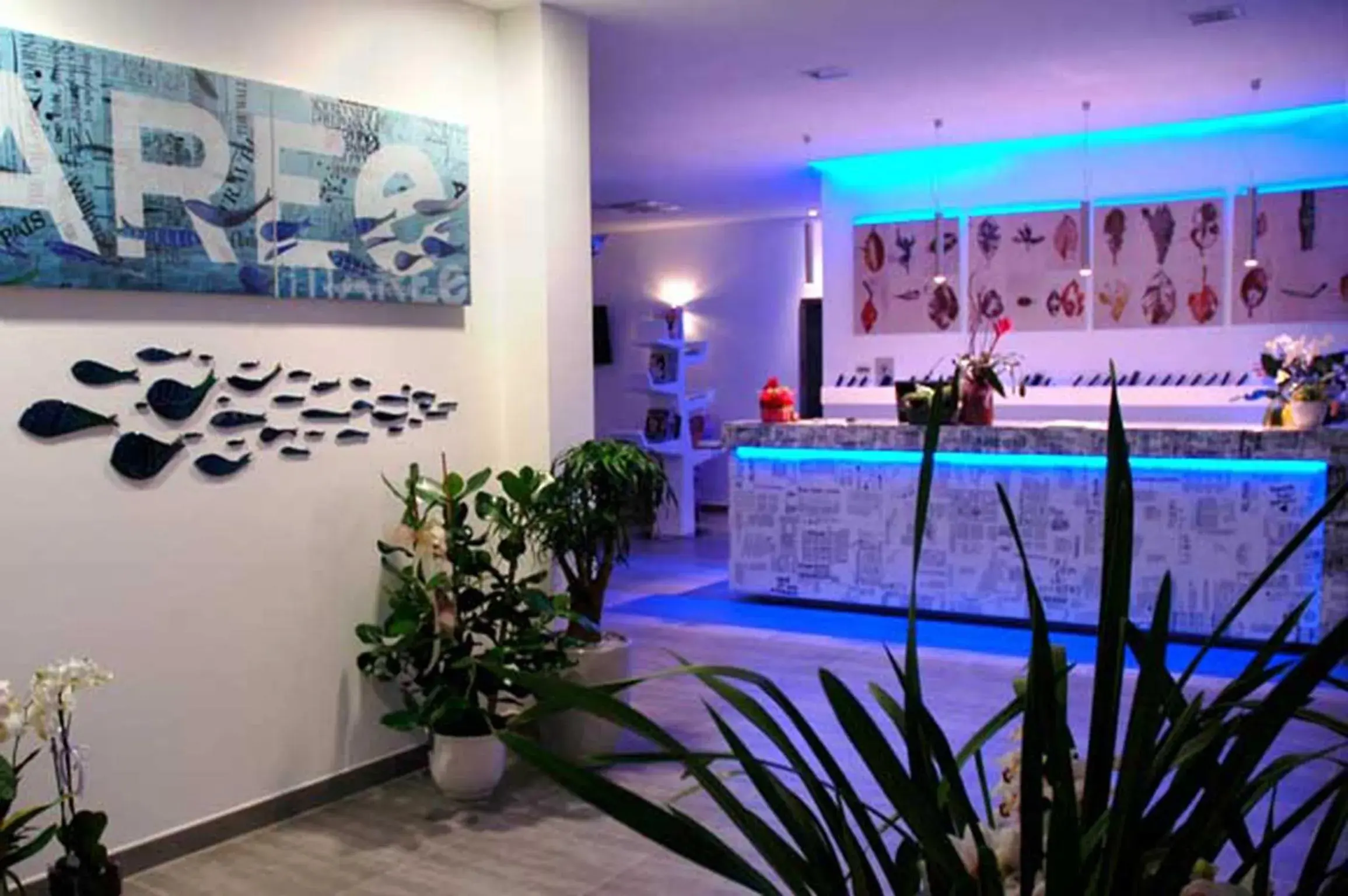 Lobby or reception, Swimming Pool in Maree Hotel