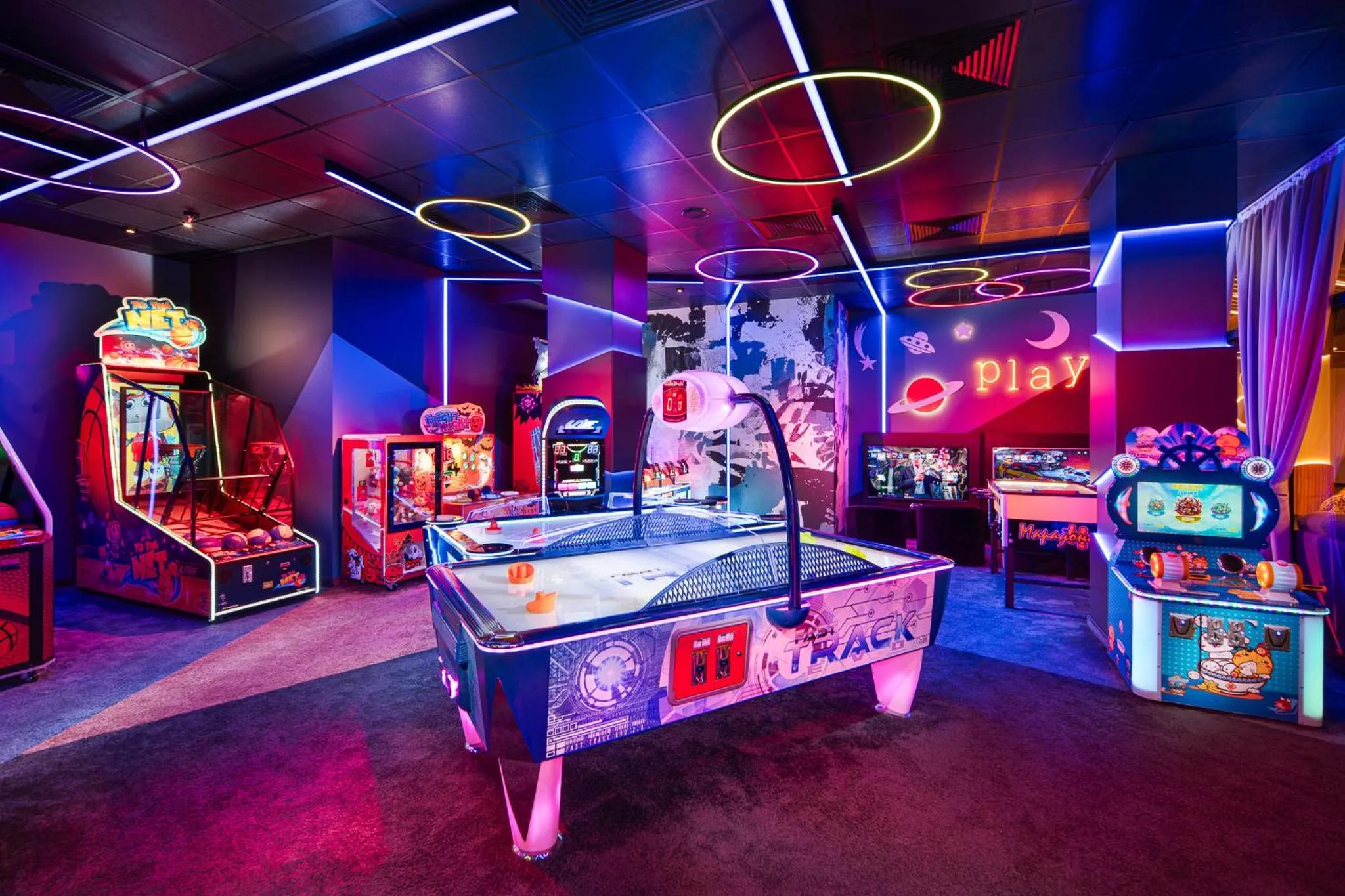 Game Room in Park & Spa Hotel Markovo