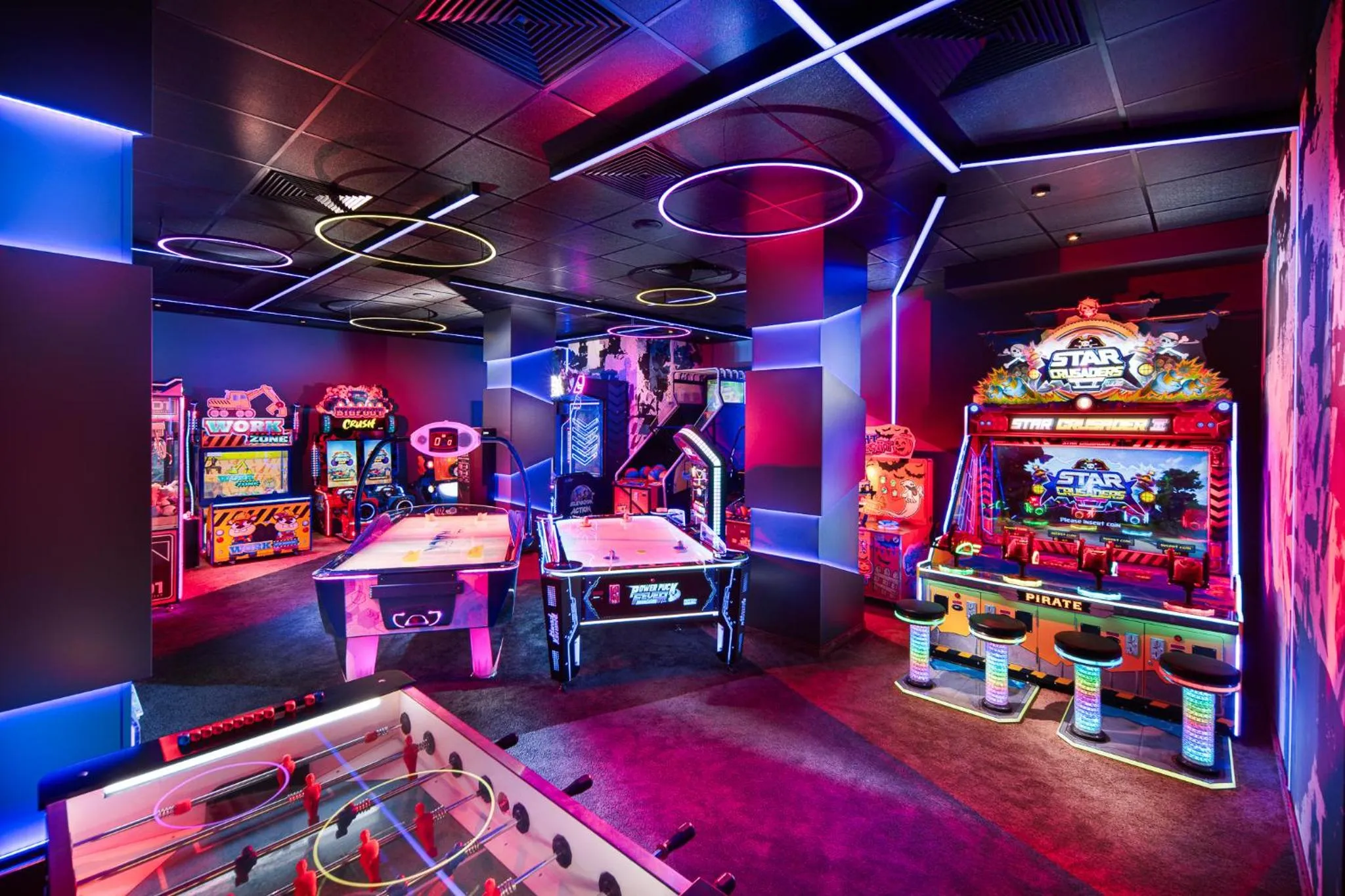 Game Room in Park & Spa Hotel Markovo