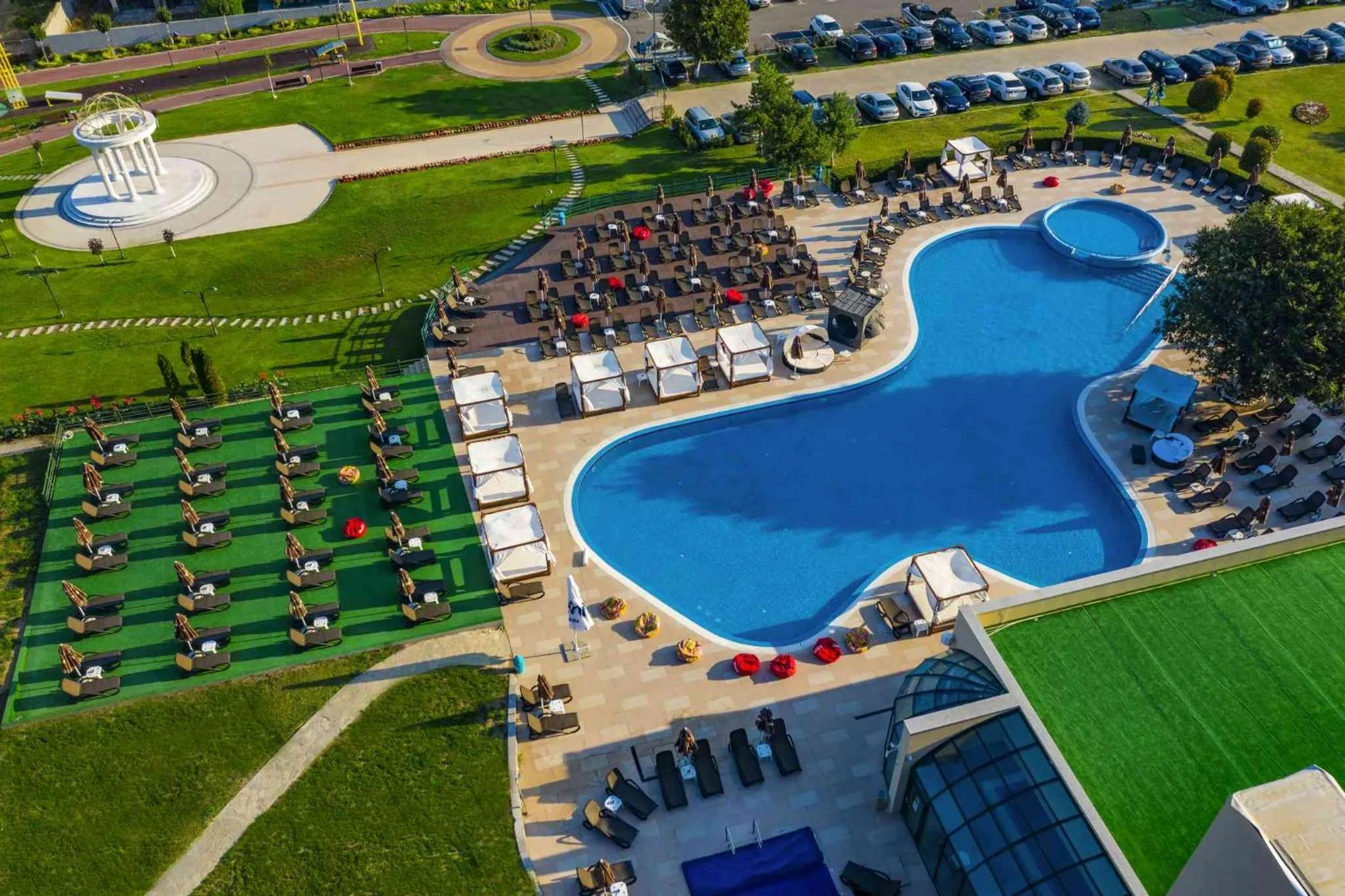 Swimming pool in Park & Spa Hotel Markovo