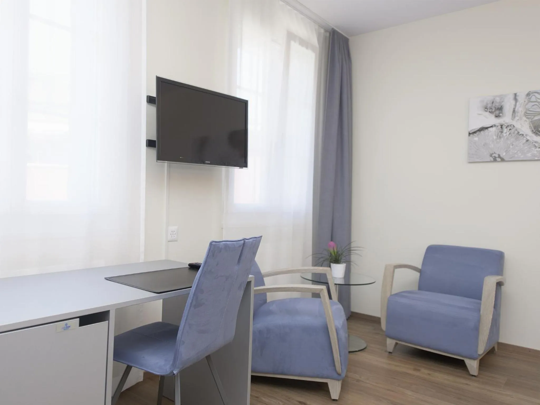 Photo of the whole room in Hotel Engel