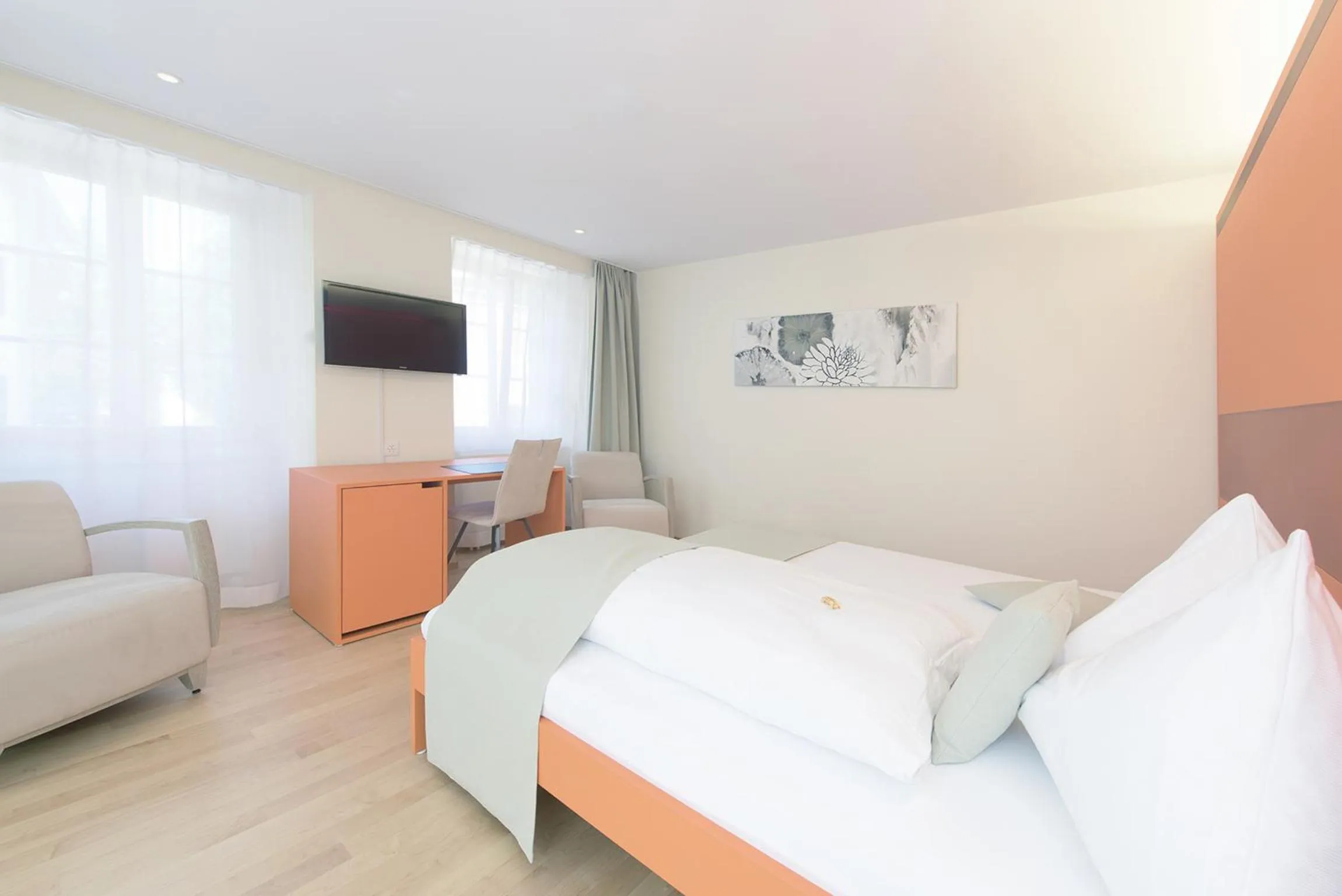 Photo of the whole room, Bed in Hotel Engel