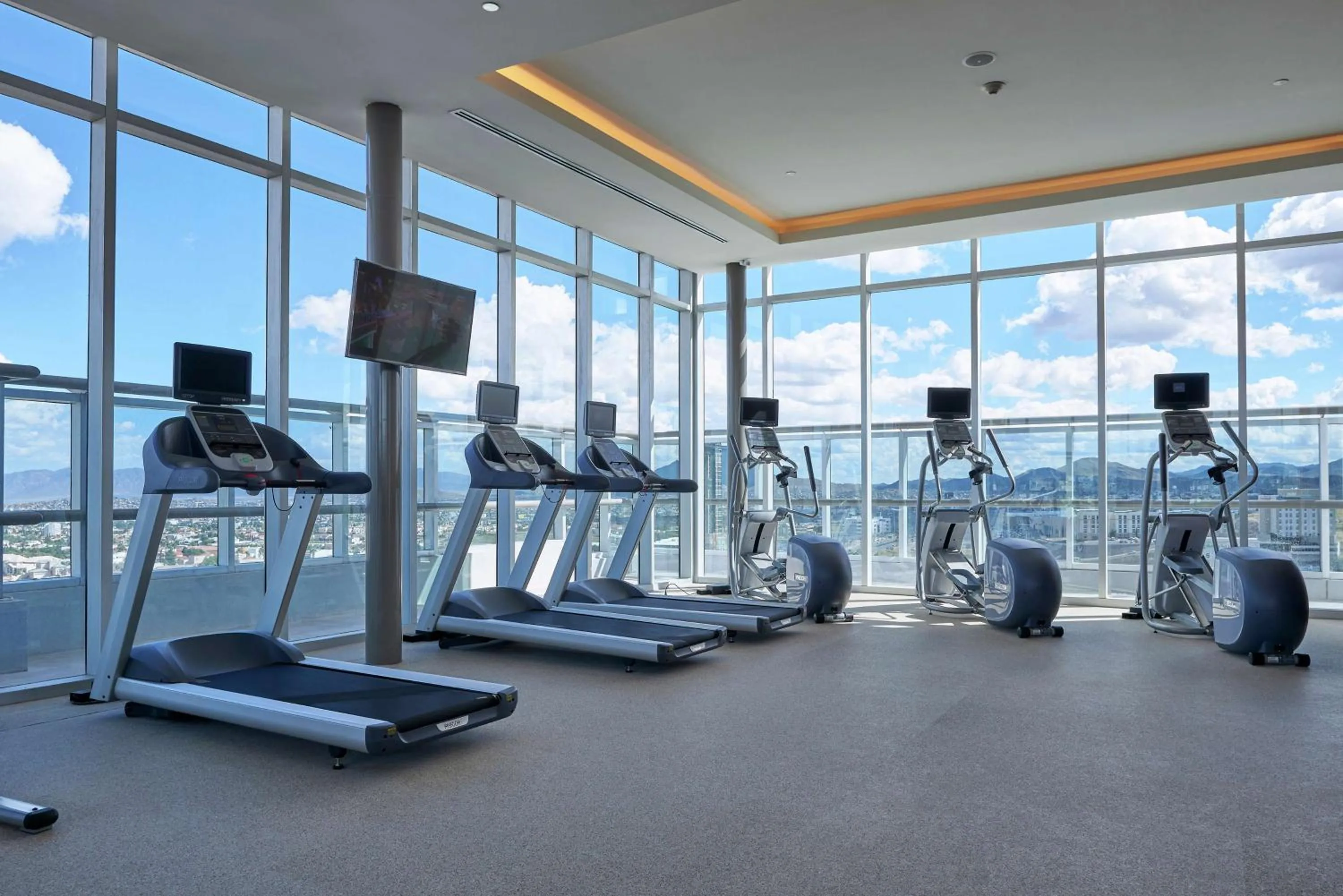 Fitness centre/facilities in Hilton Garden Inn Chihuahua