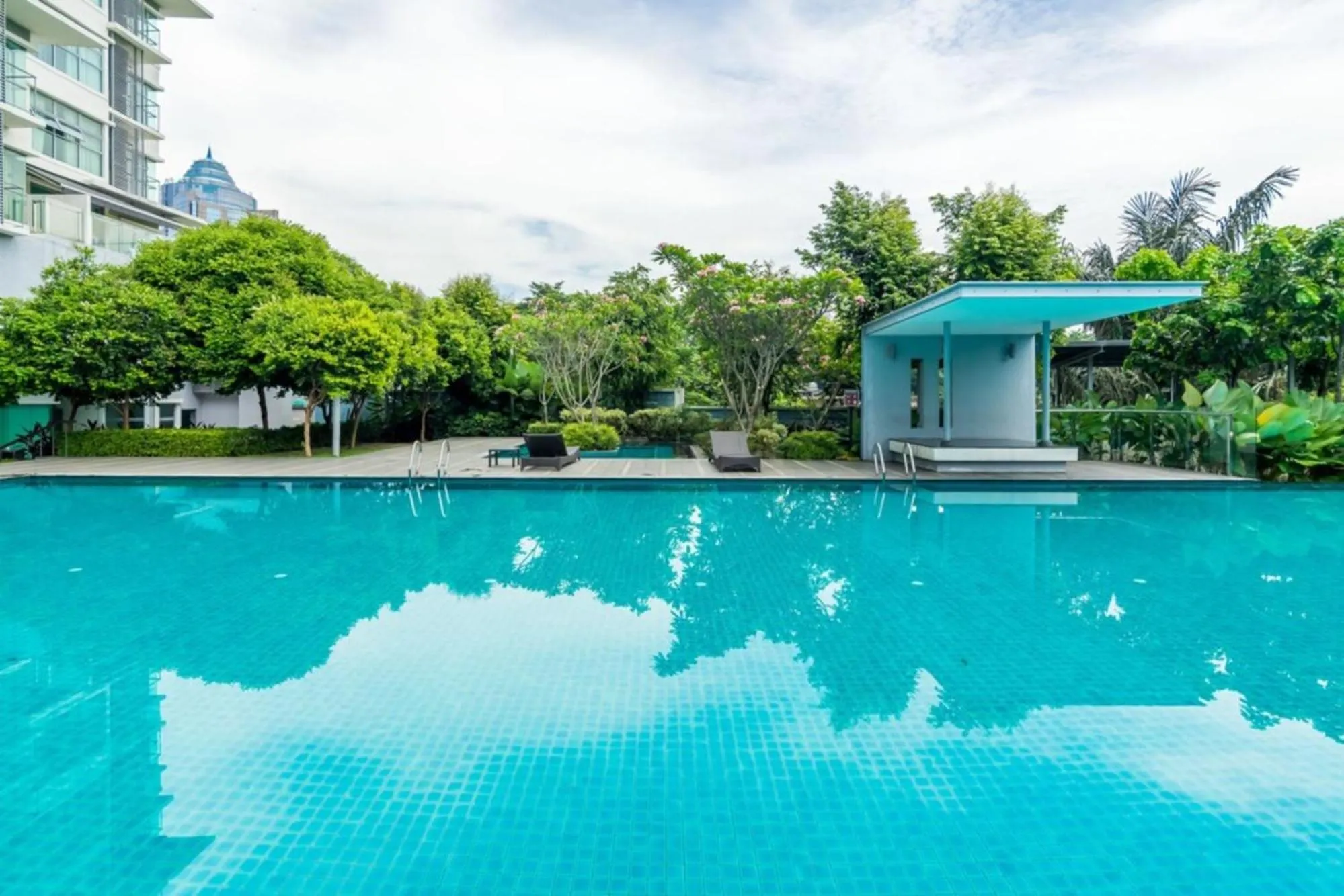 Pool view in Suasana Bukit Ceylon Residence