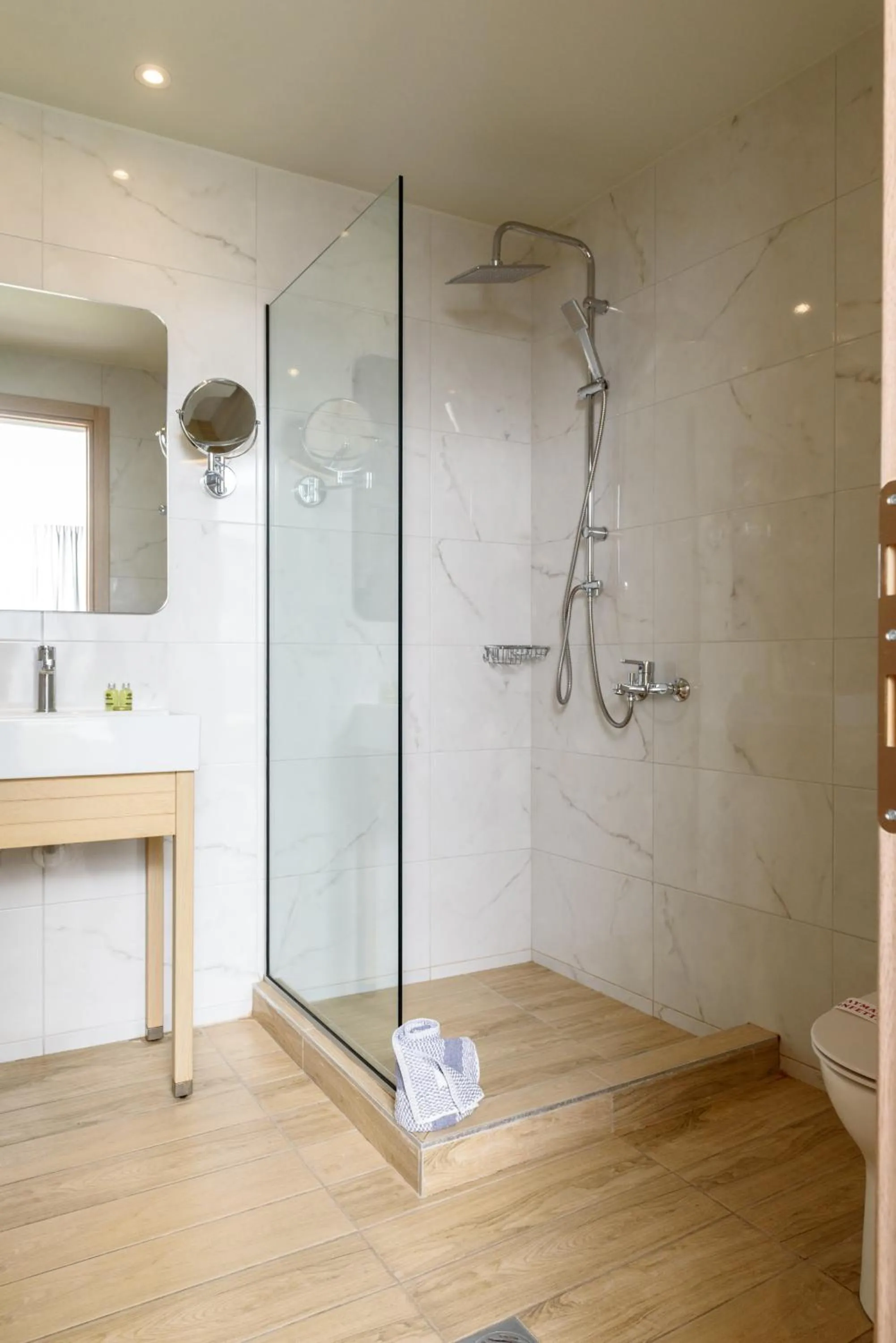 Bathroom in Regina Mare Hotel