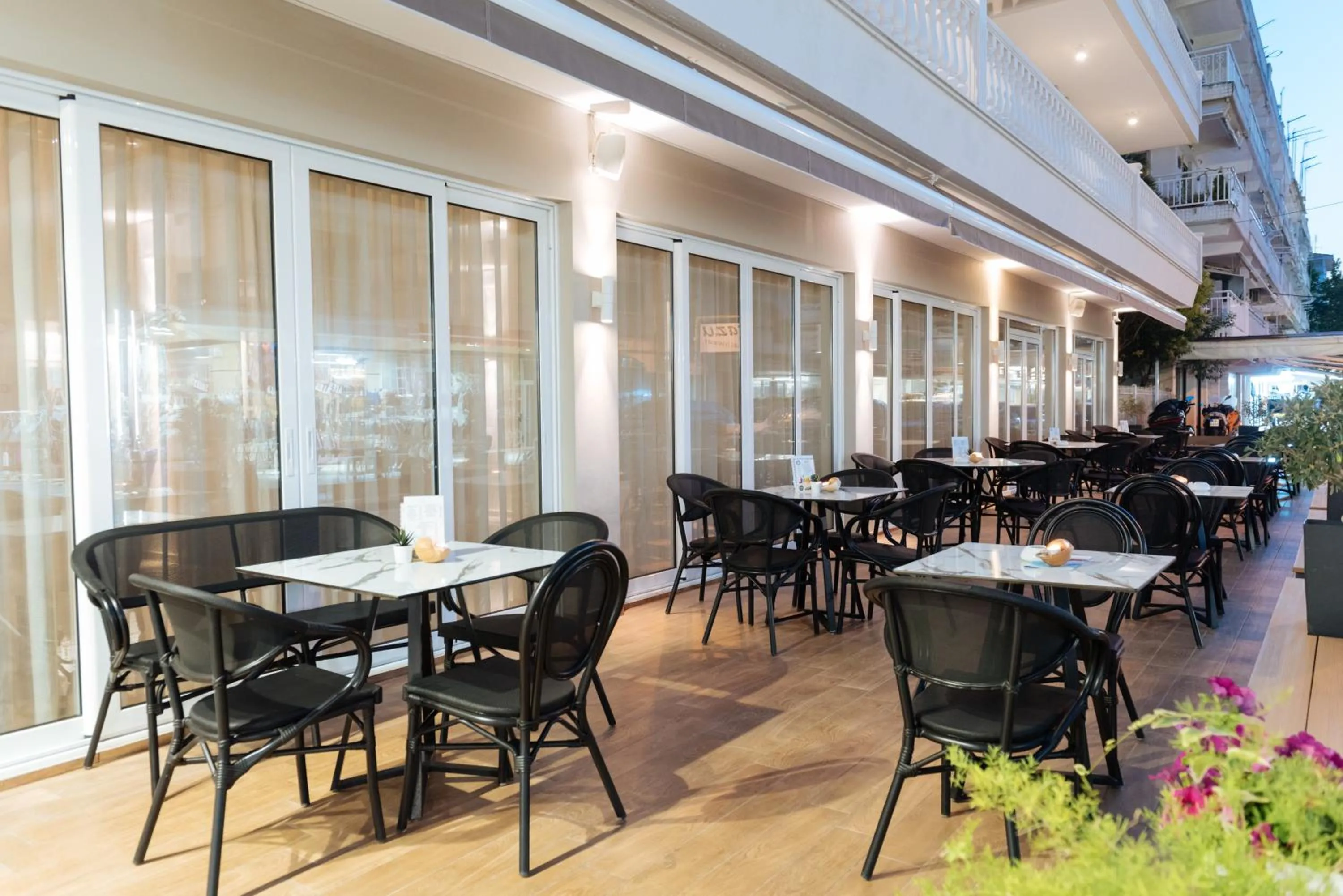 Patio in Regina Mare Hotel