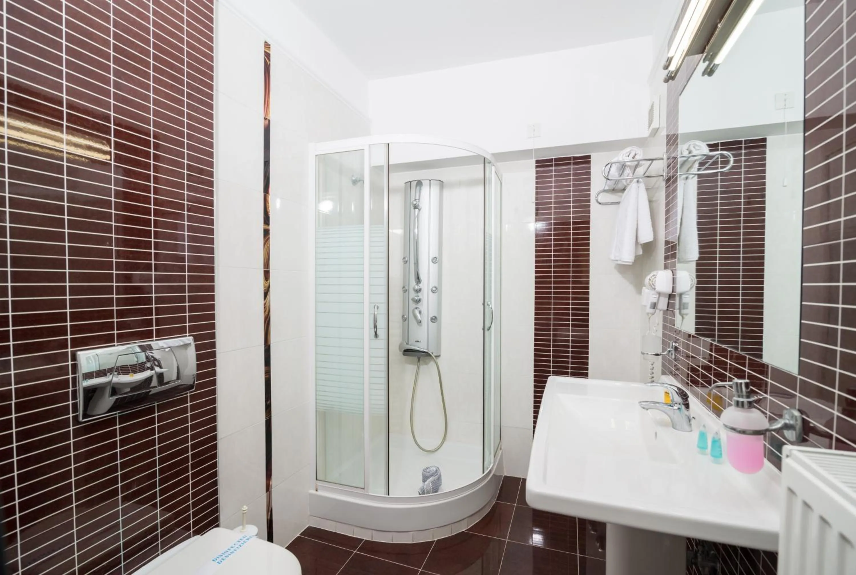 Bathroom in Regina Mare Hotel